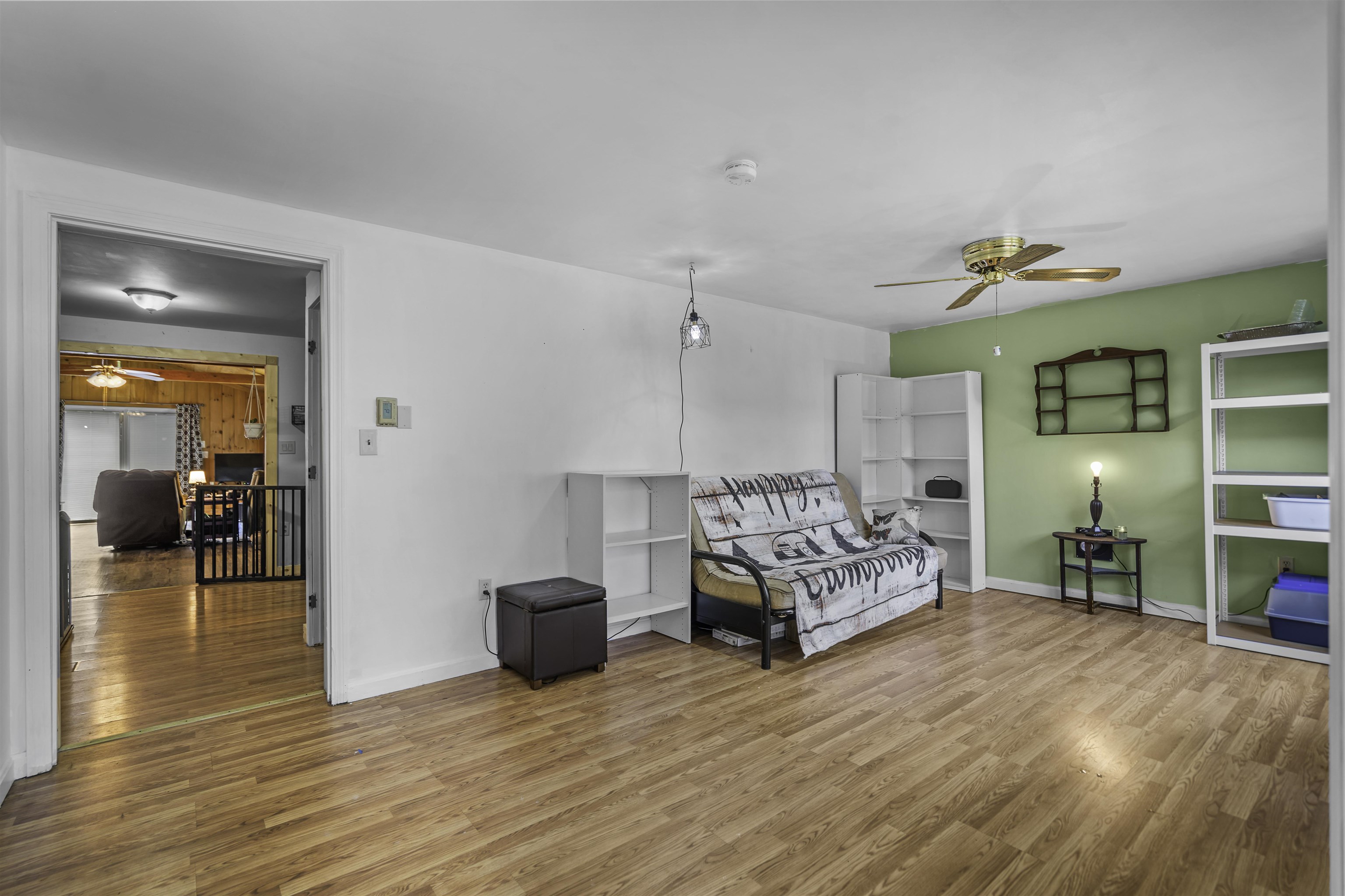 935 Battle Street Property Photo 6
