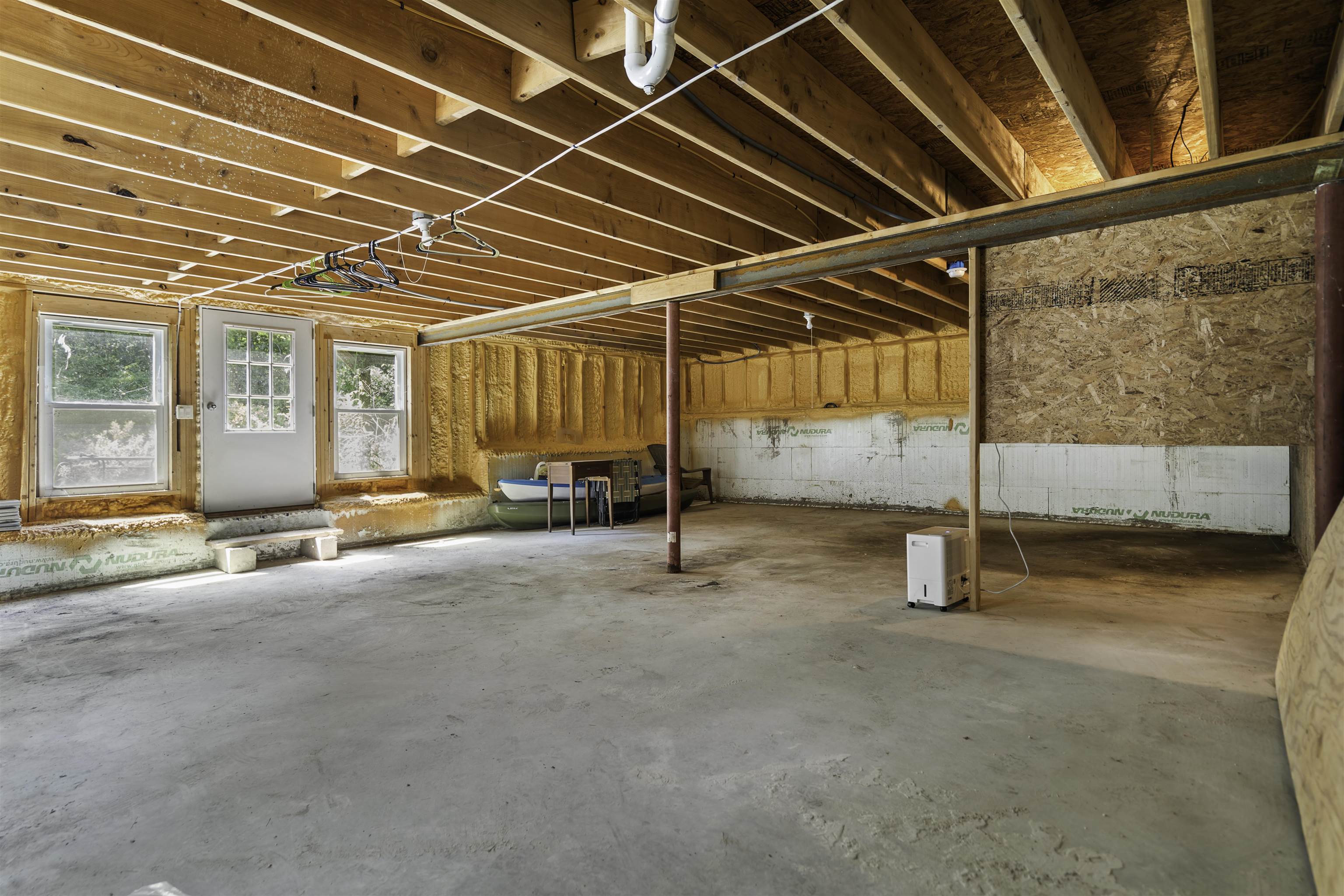 935 Battle Street Property Photo 21