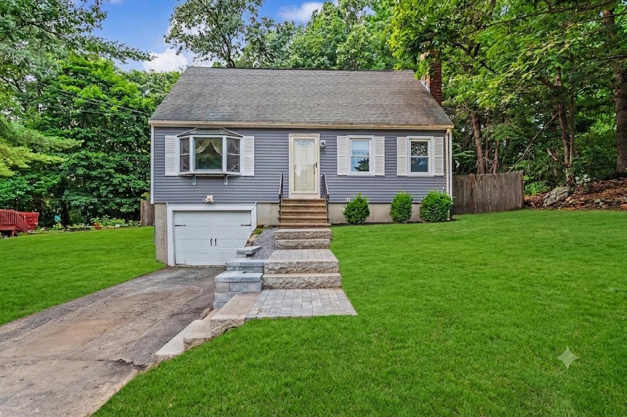 6 Colleen Road Property Photo 1