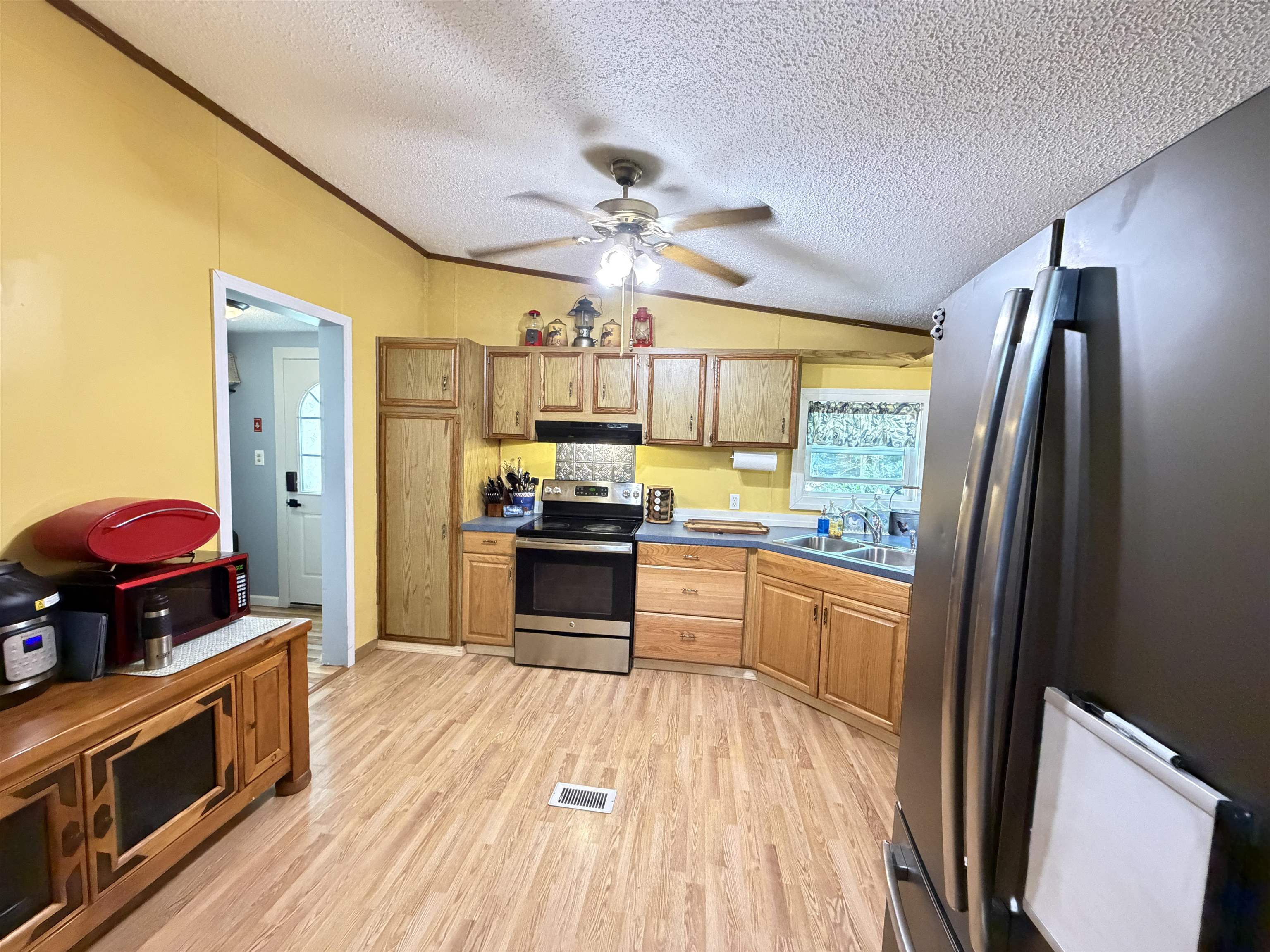 18 Algonquin Road Property Photo 5