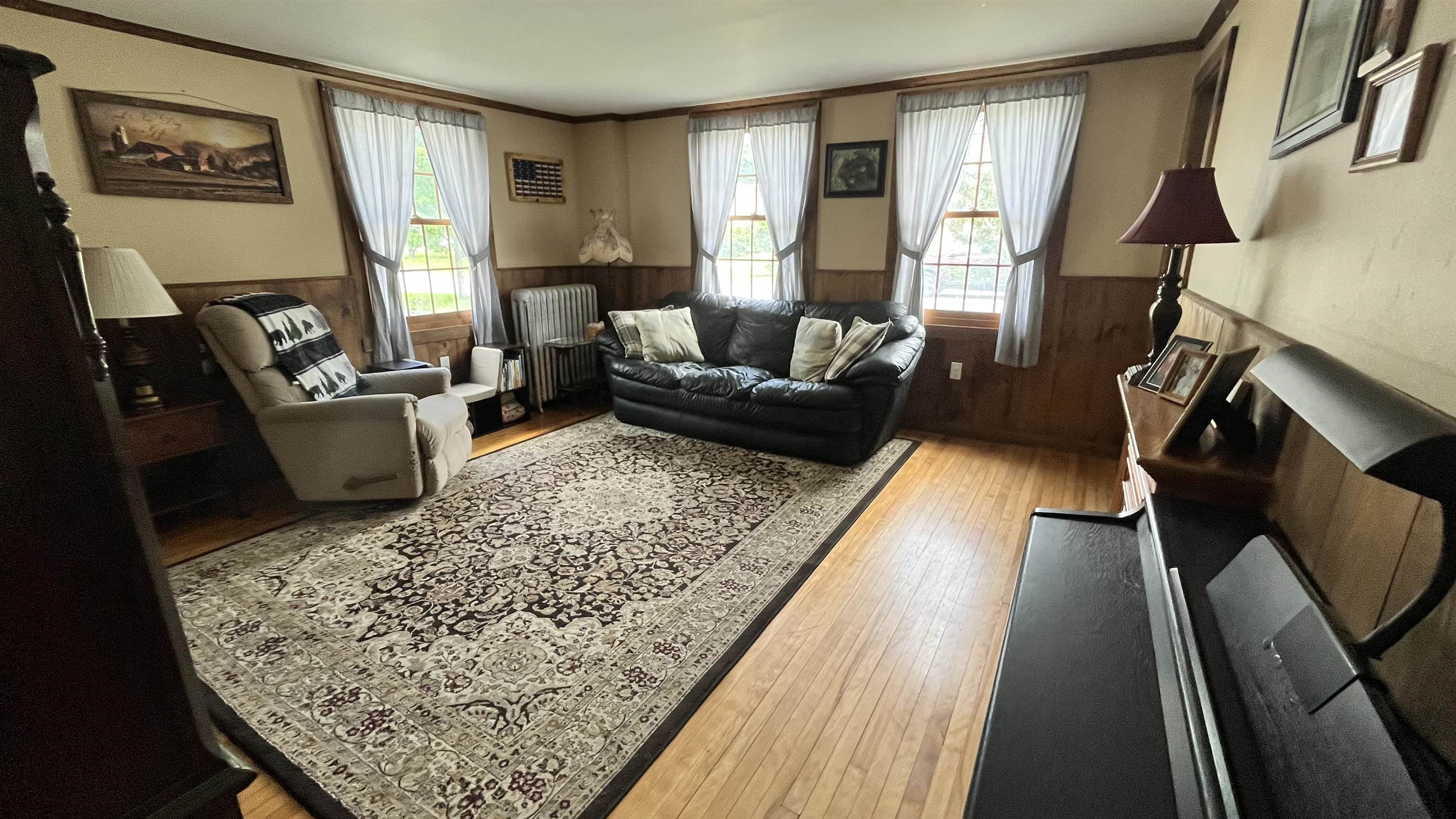 11 Franklin Street Property Photo 17