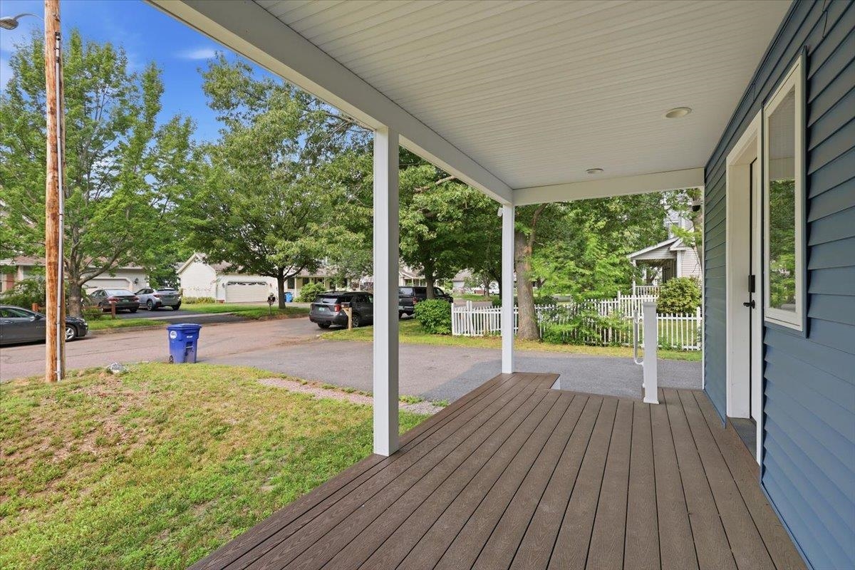 61 Grey Meadow Drive Property Photo 3