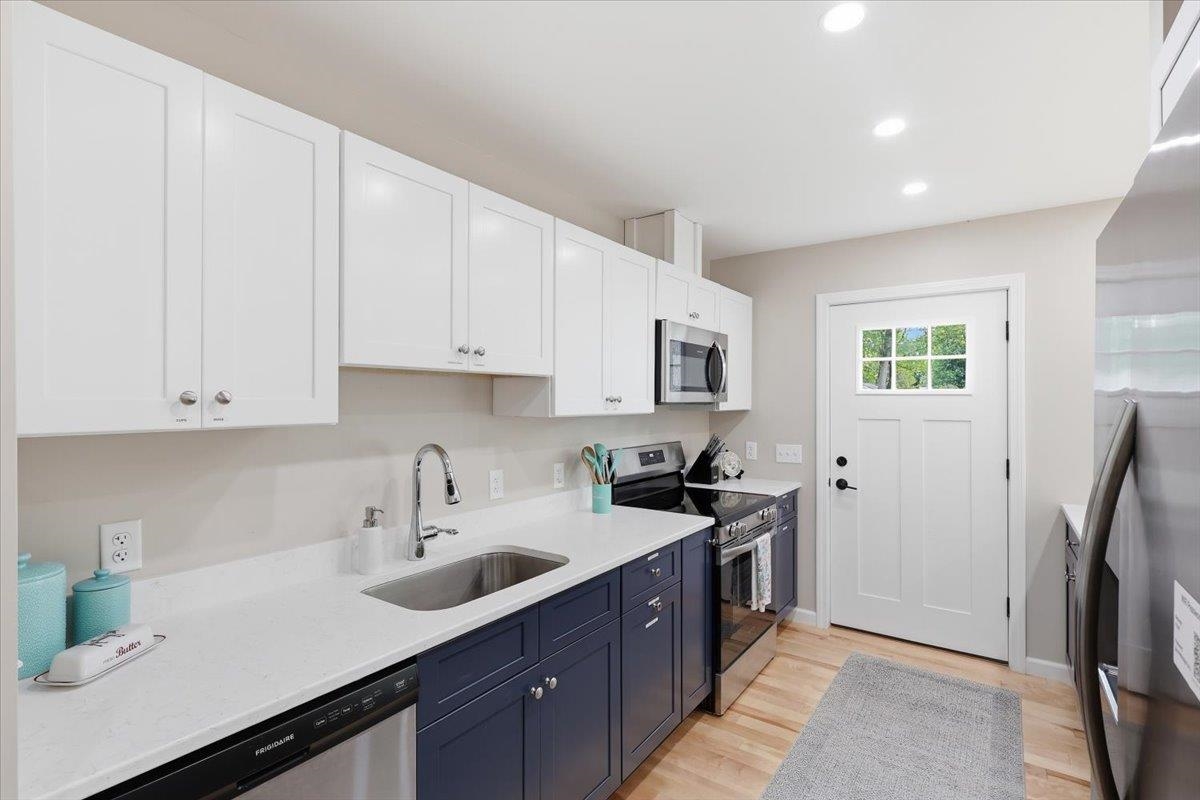 61 Grey Meadow Drive Property Photo 14