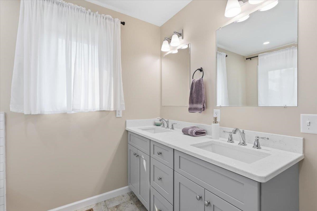 61 Grey Meadow Drive Property Photo 30