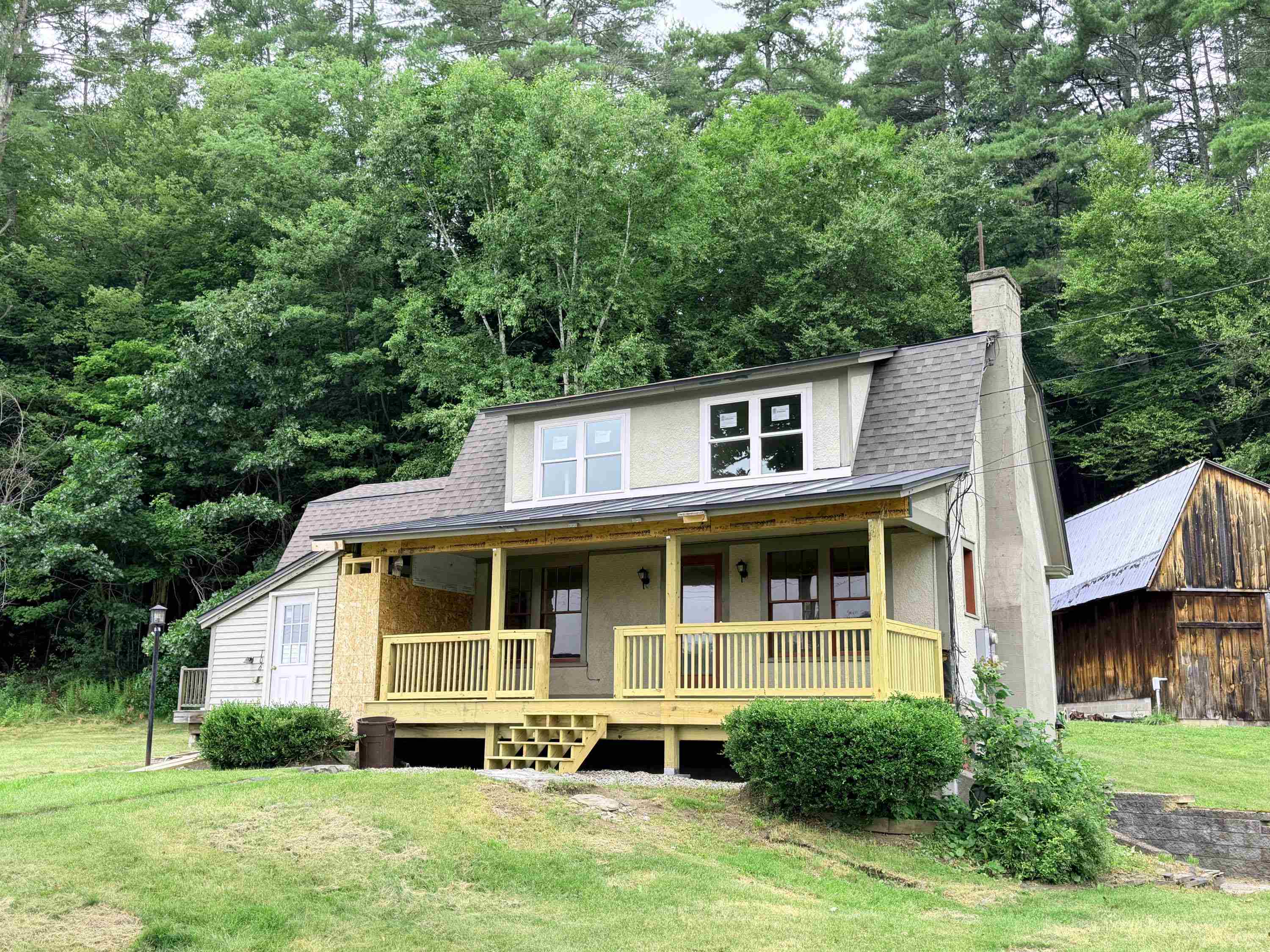 106 Coolidge Highway Property Photo 1