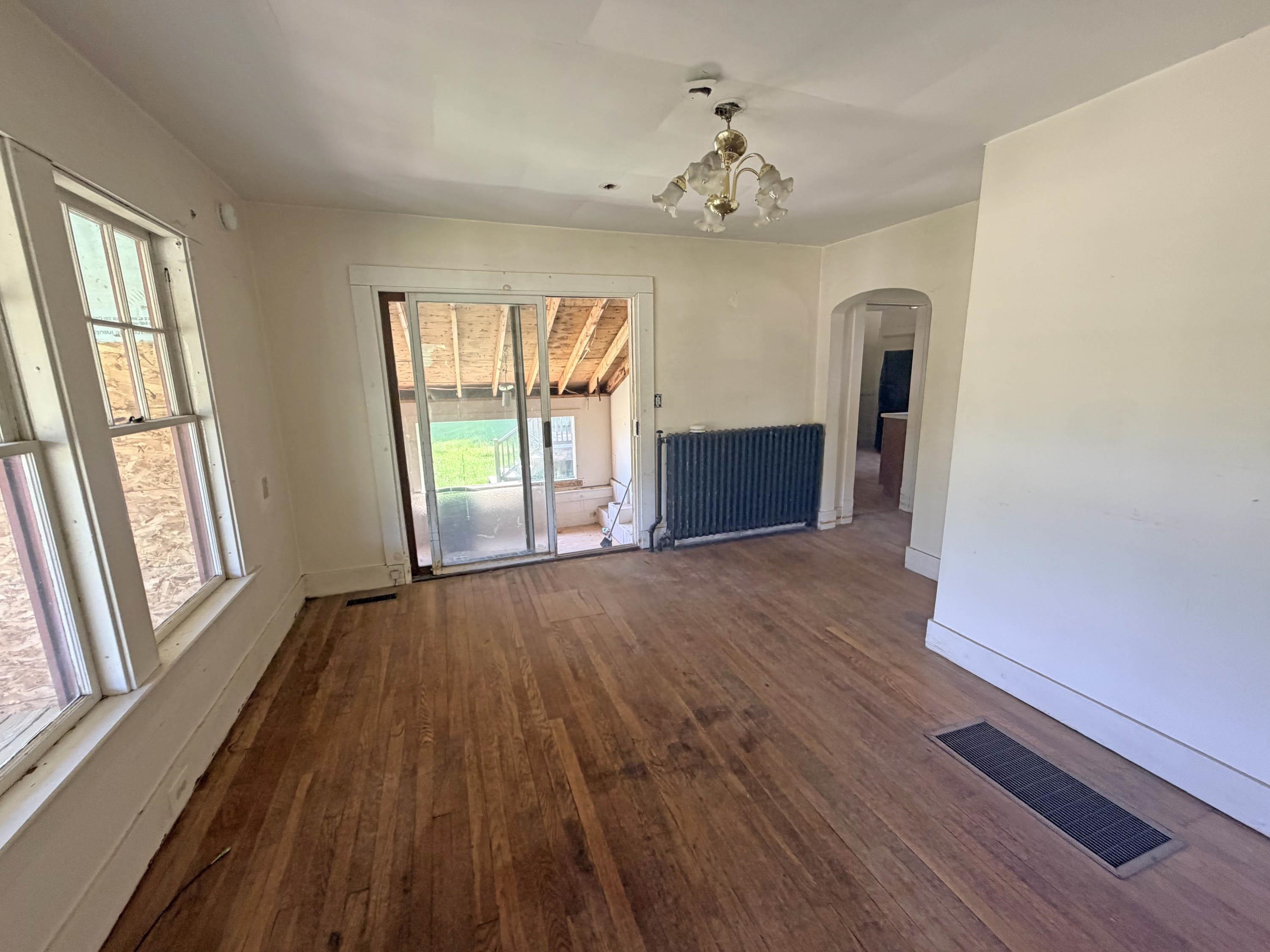 106 Coolidge Highway Property Photo 12