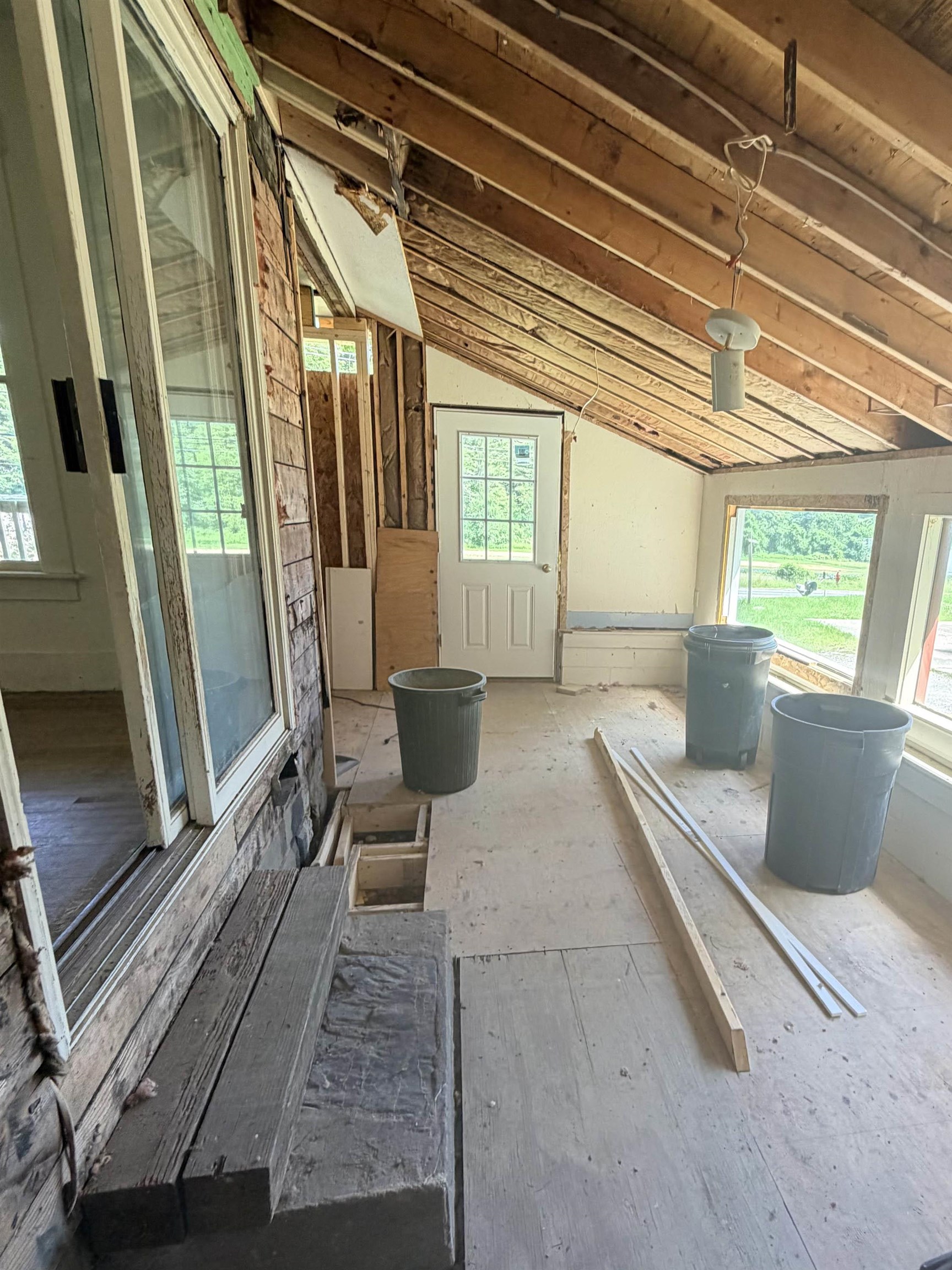 106 Coolidge Highway Property Photo 13