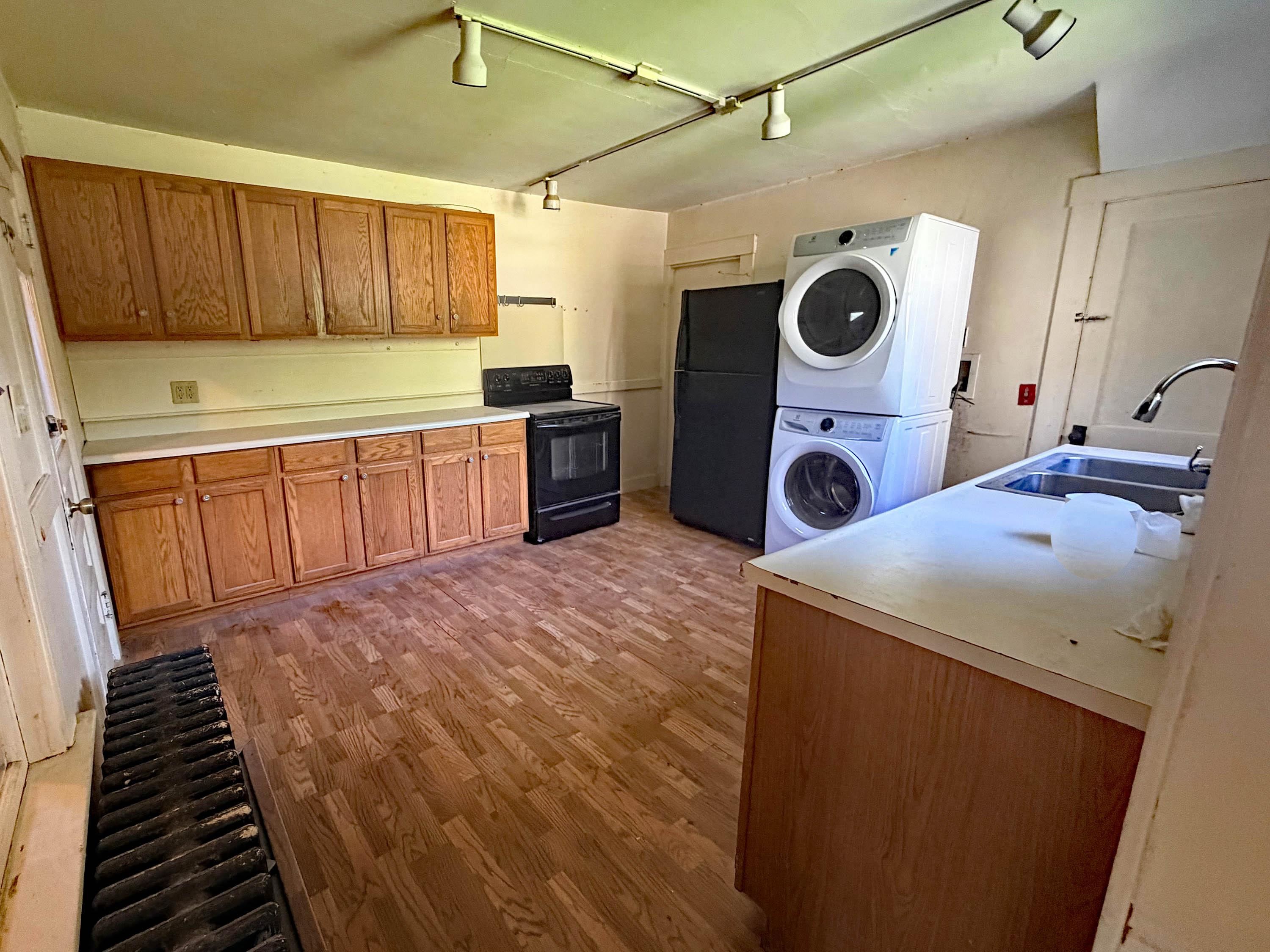 106 Coolidge Highway Property Photo 14