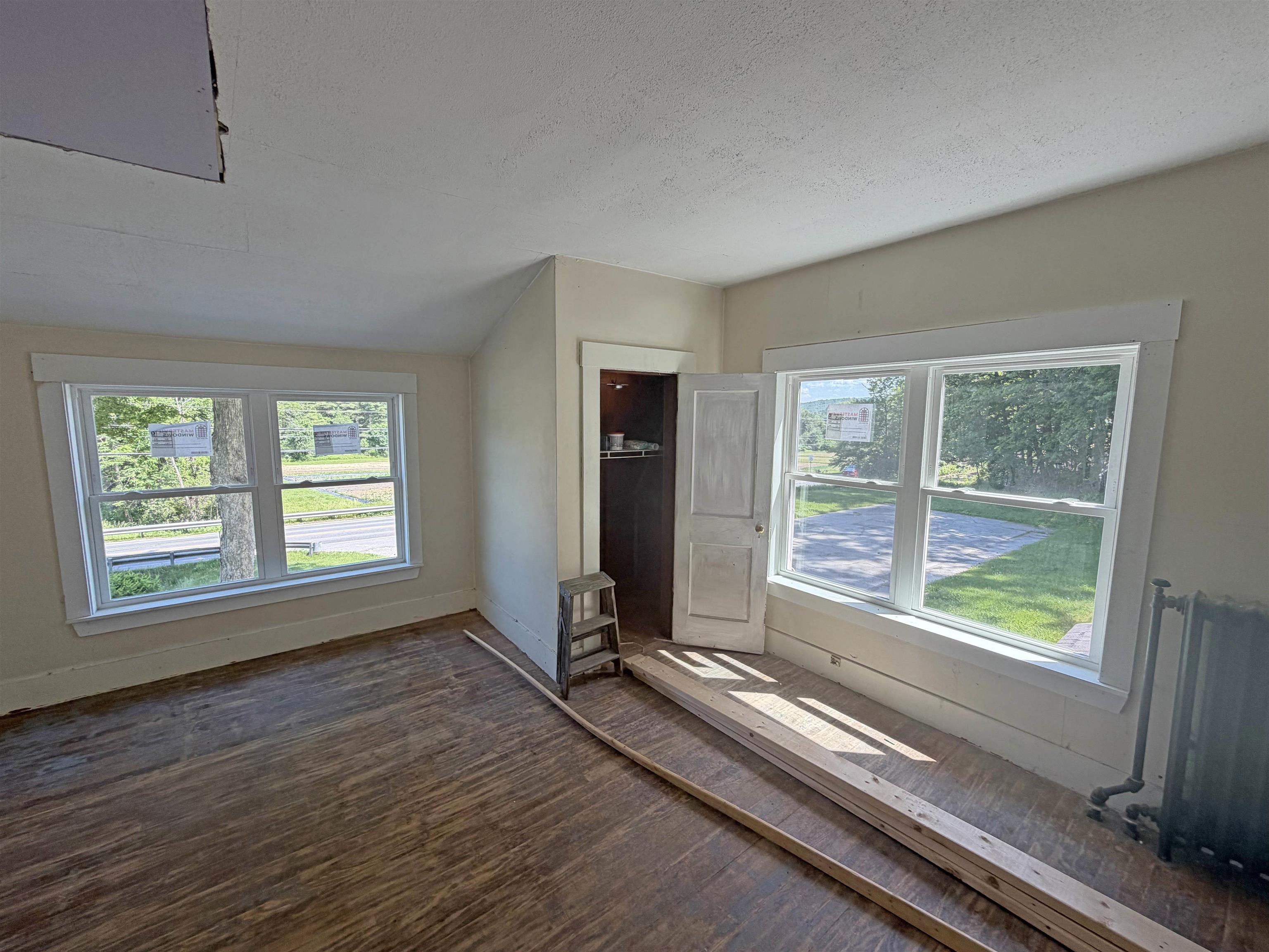 106 Coolidge Highway Property Photo 16