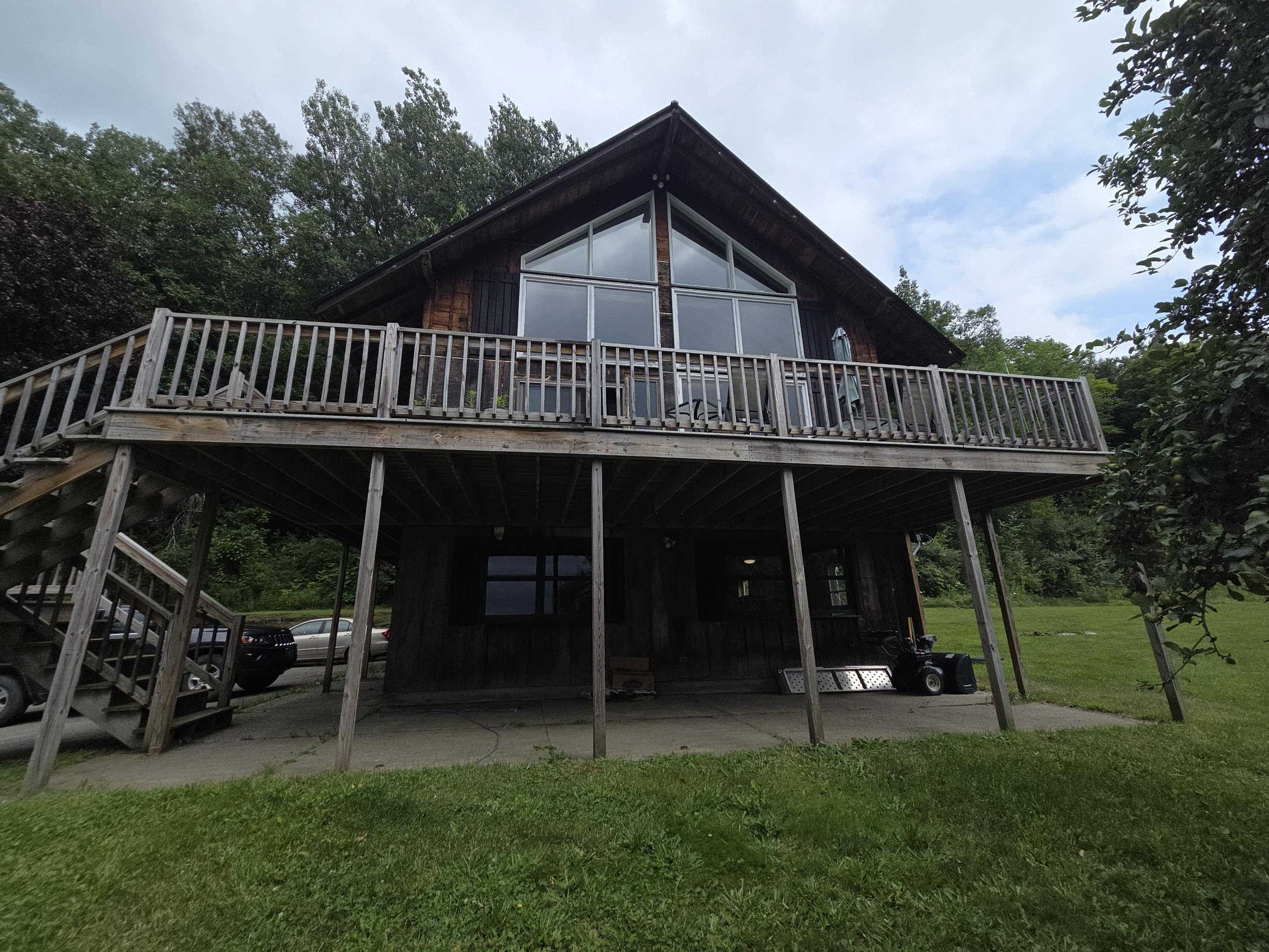 1137 Ridge Hill Drive Property Photo 4
