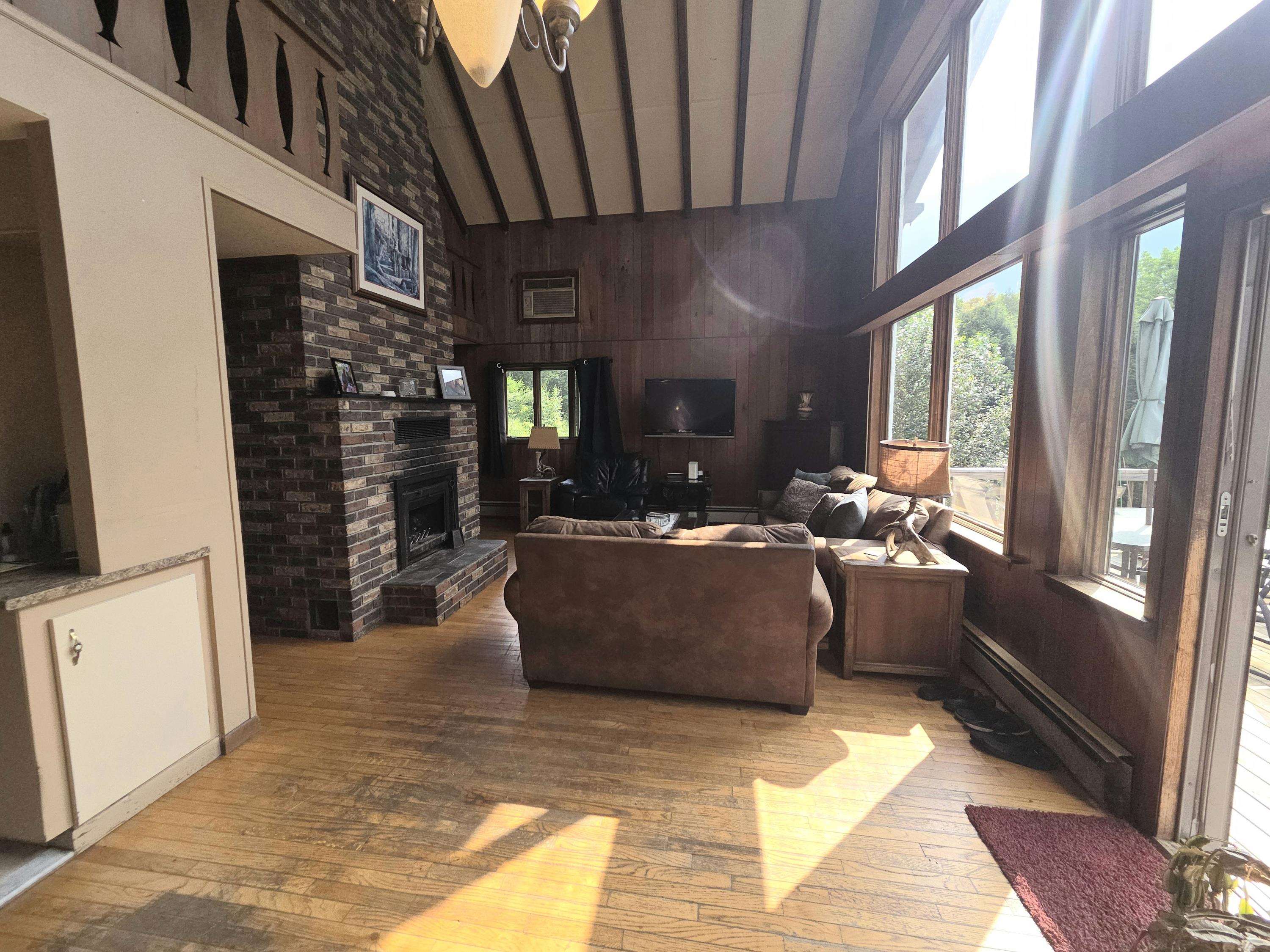 1137 Ridge Hill Drive Property Photo 11