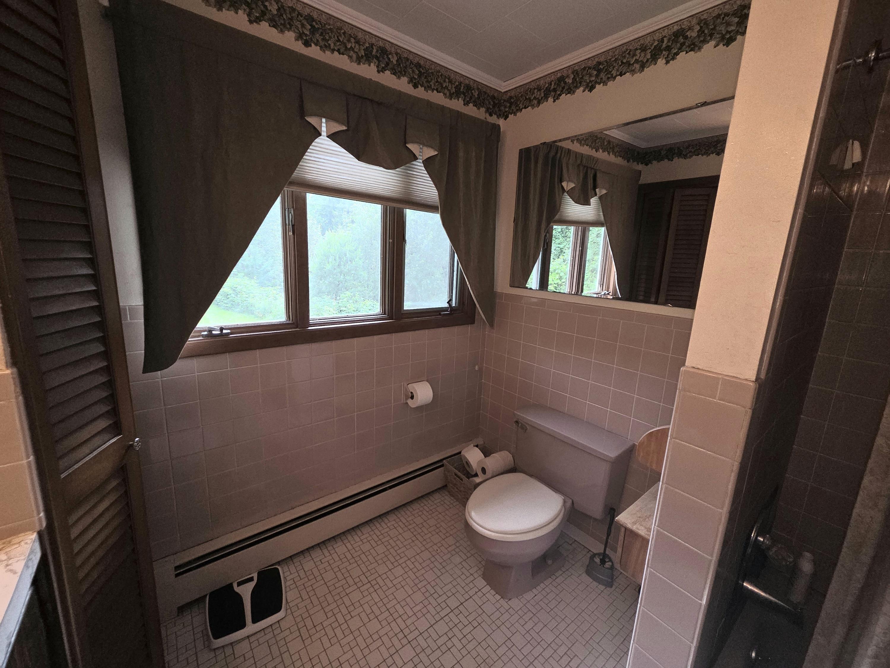 1137 Ridge Hill Drive Property Photo 15