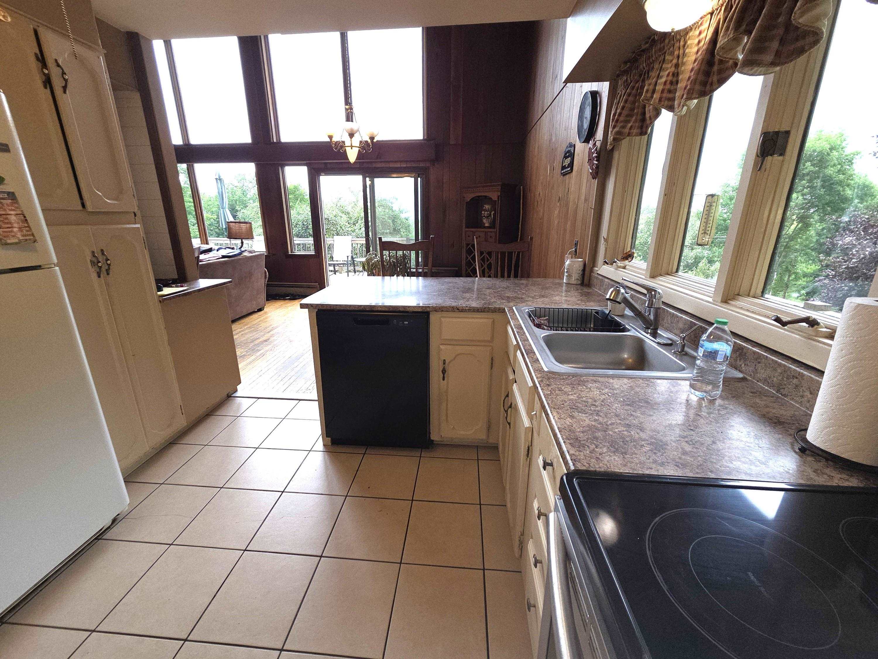 1137 Ridge Hill Drive Property Photo 19