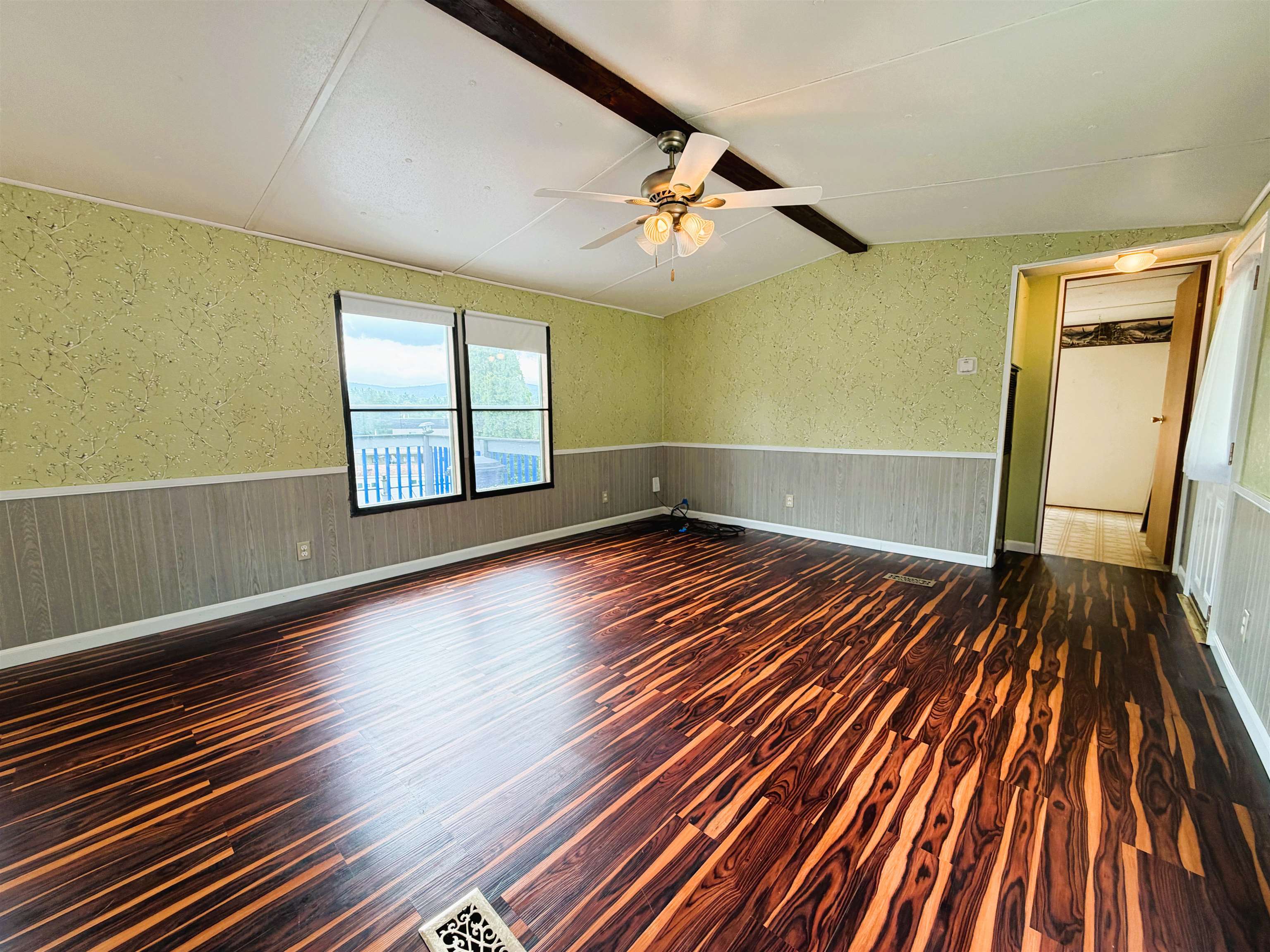 8 Hilltop Manor Mobile Home Park Property Photo 23