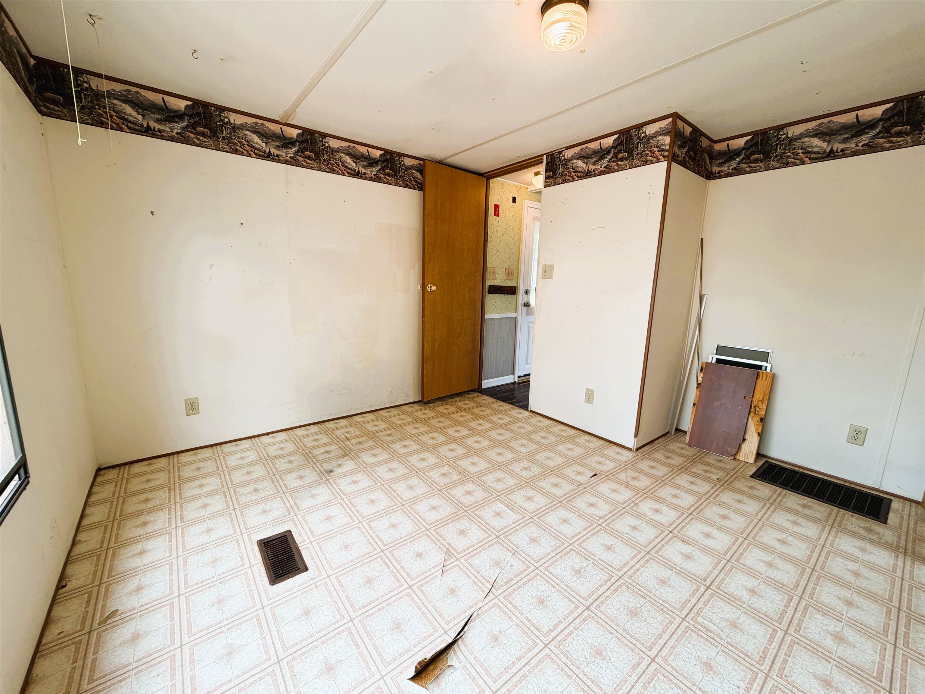 8 Hilltop Manor Mobile Home Park Property Photo 28