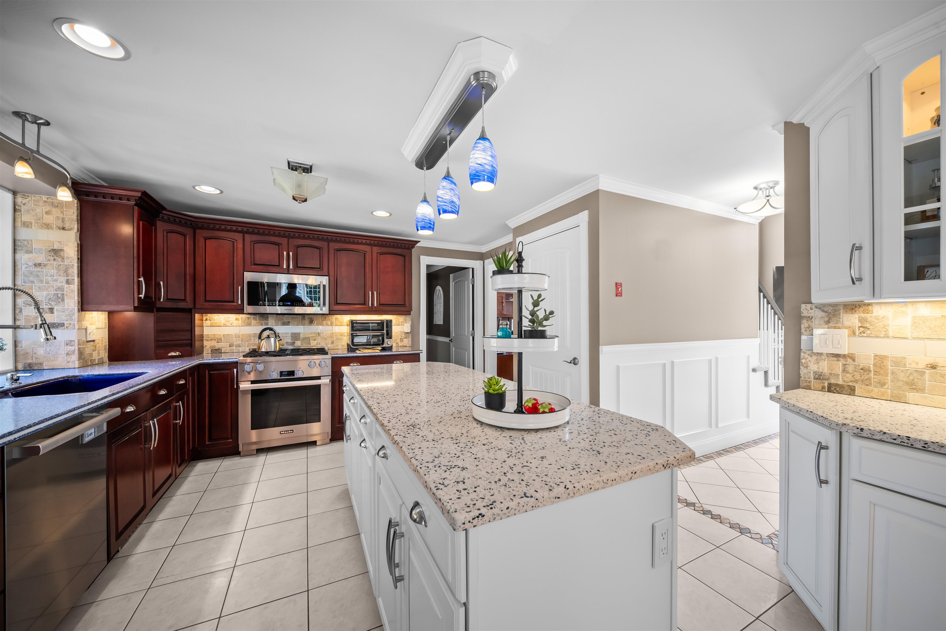 48 Cottonwood Drive Property Photo 2