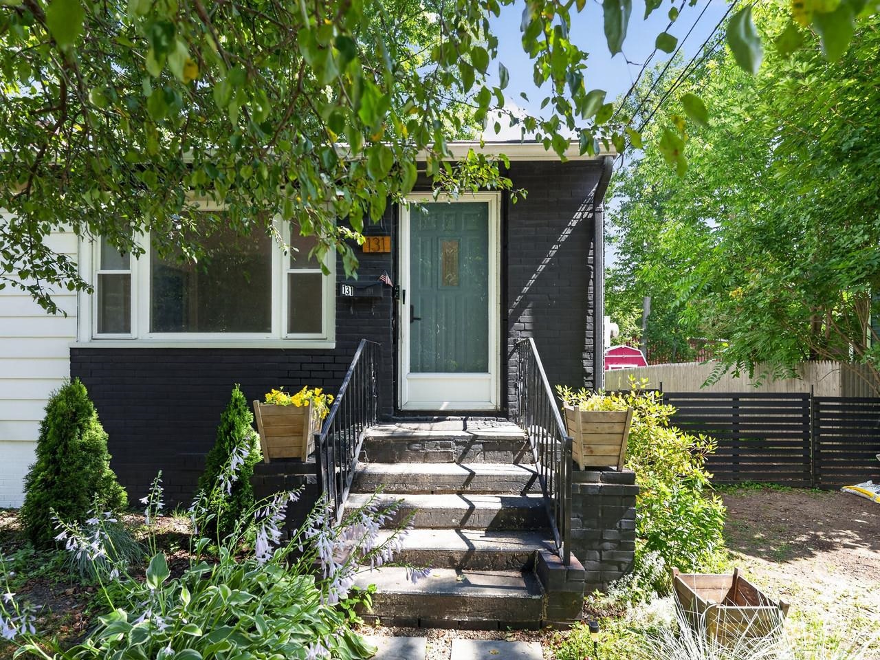 131 Iroquois Avenue Property Photo 2