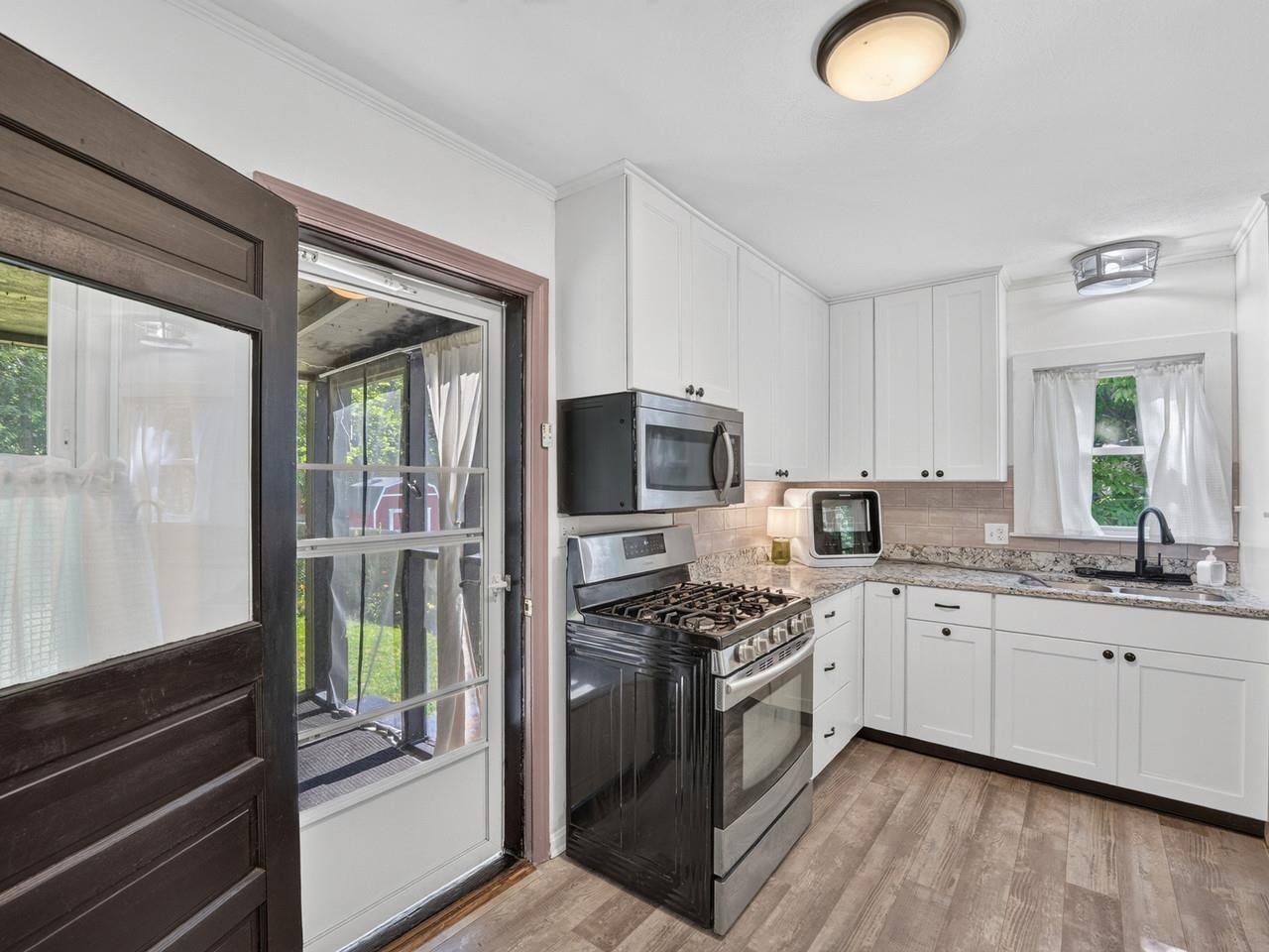 131 Iroquois Avenue Property Photo 12