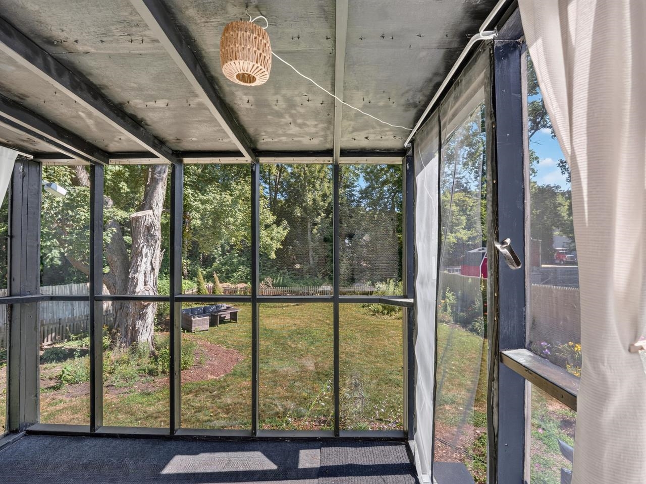 131 Iroquois Avenue Property Photo 16