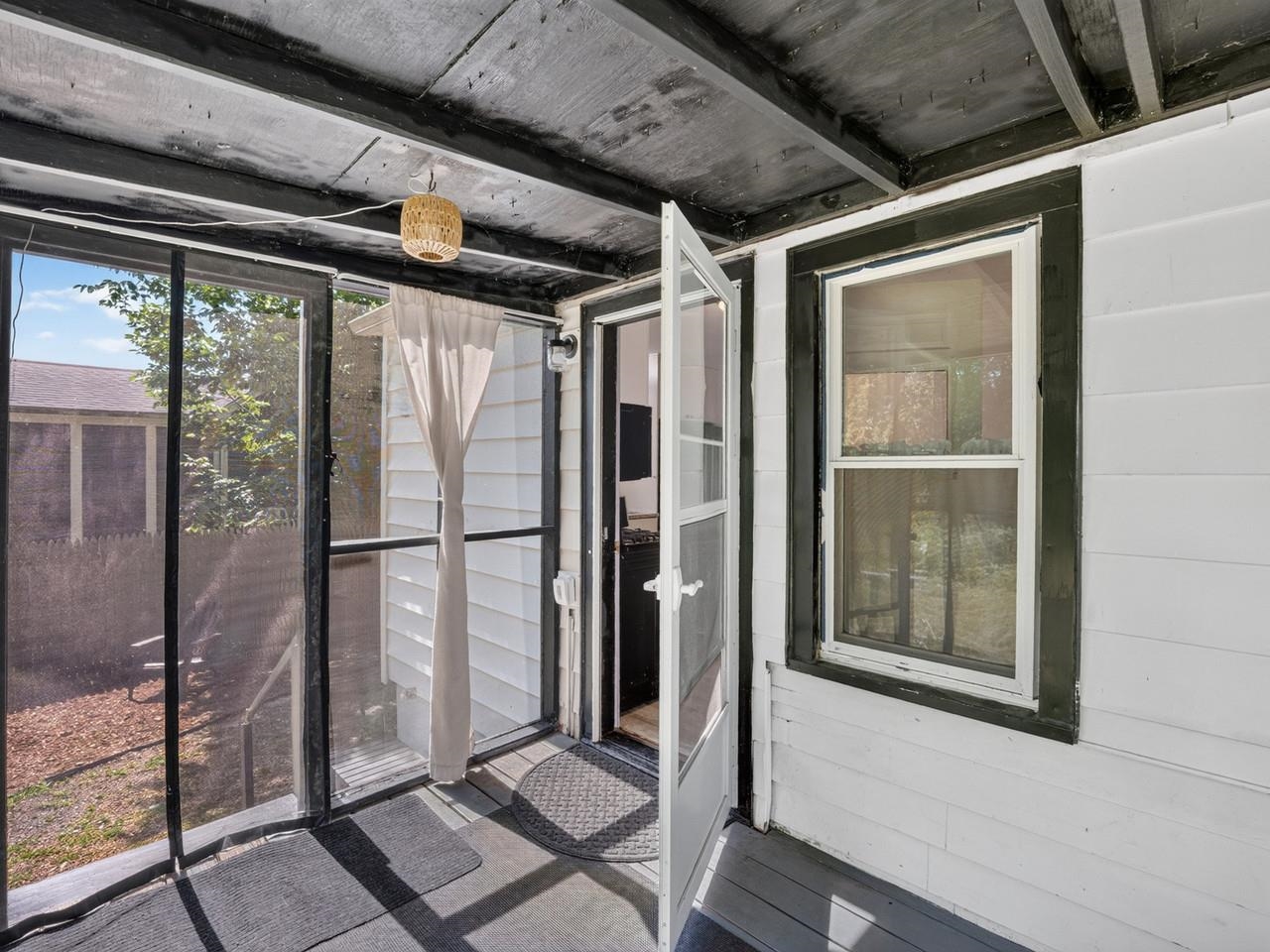 131 Iroquois Avenue Property Photo 17