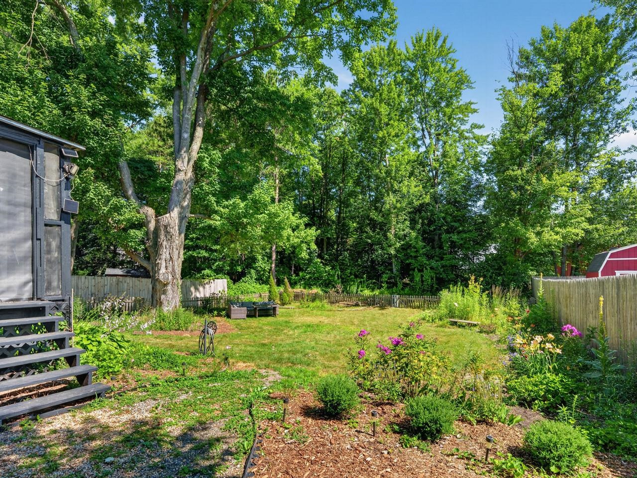 131 Iroquois Avenue Property Photo 34