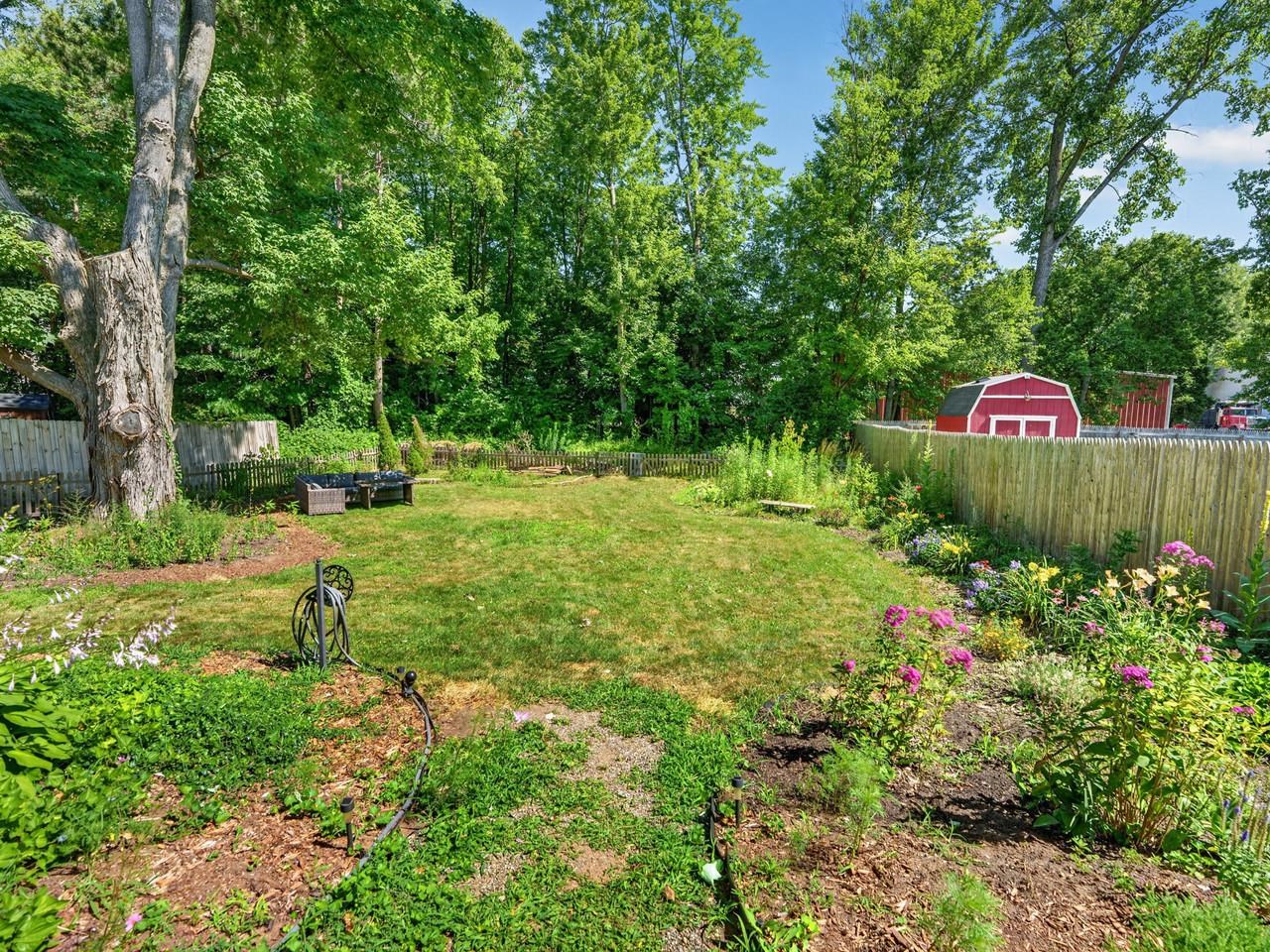 131 Iroquois Avenue Property Photo 35