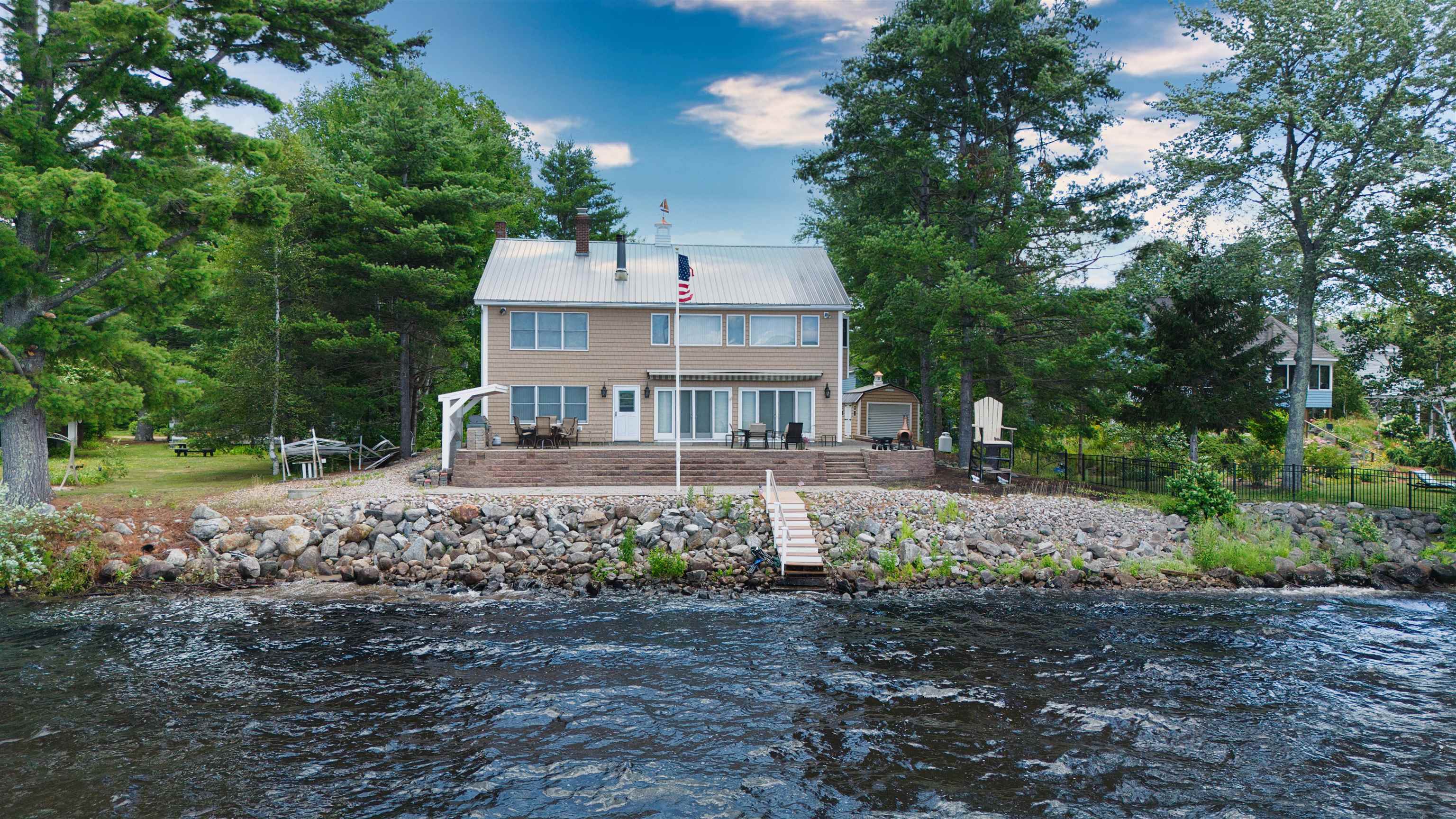 52 Long Sands Road Property Photo 1