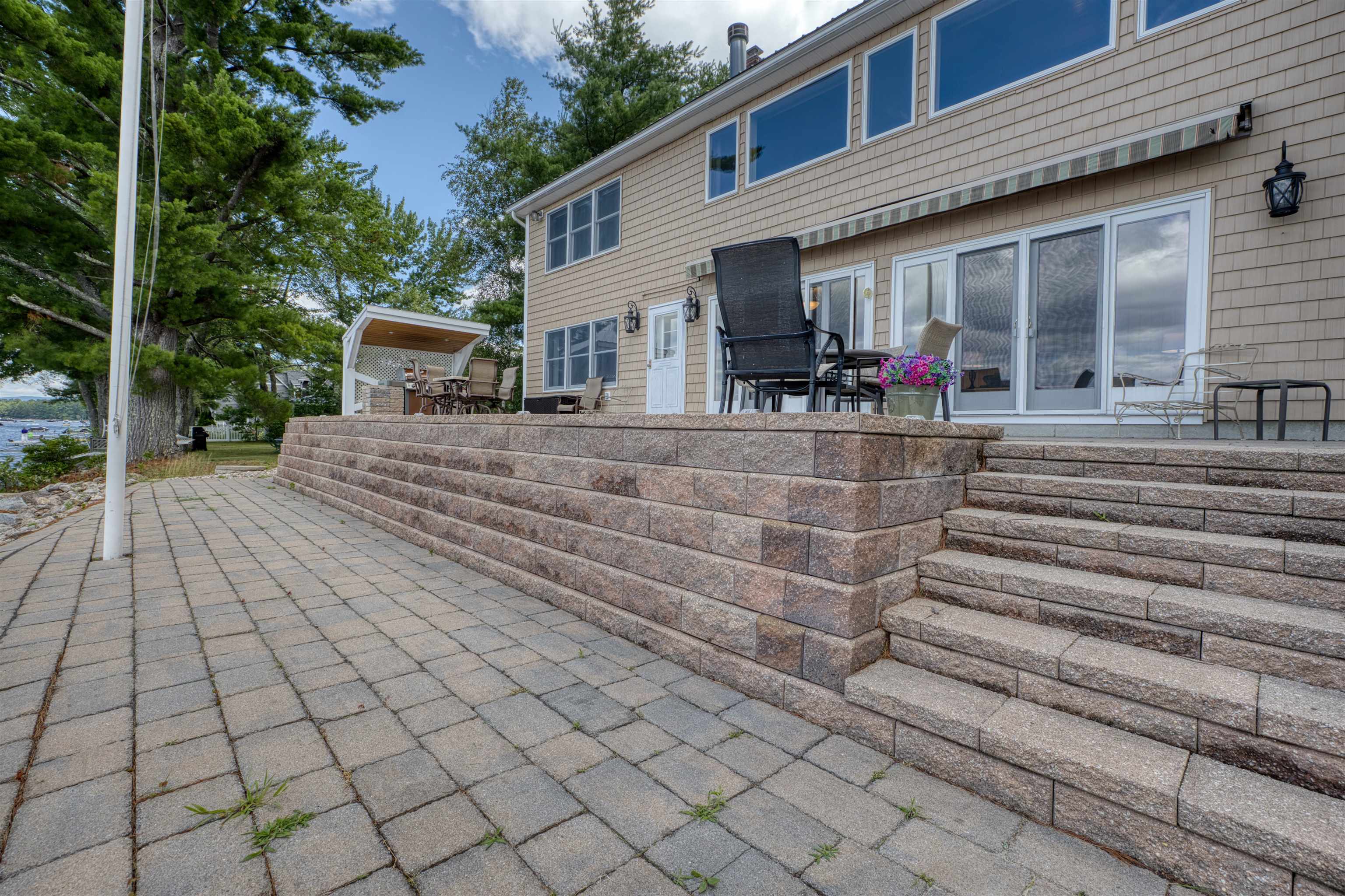52 Long Sands Road Property Photo 10