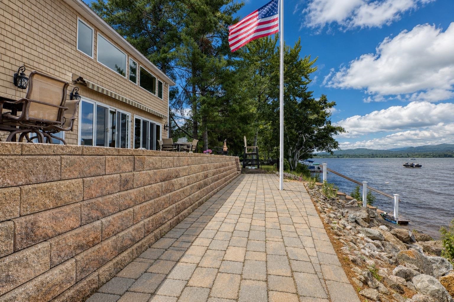 52 Long Sands Road Property Photo 11