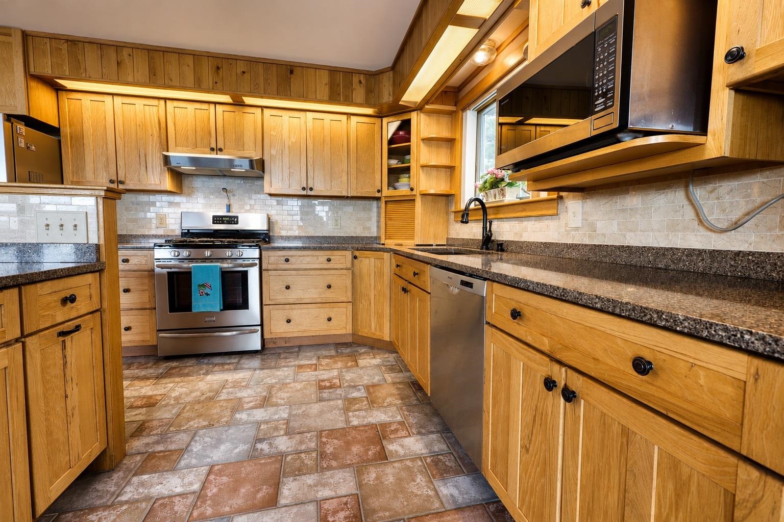 52 Long Sands Road Property Photo 25