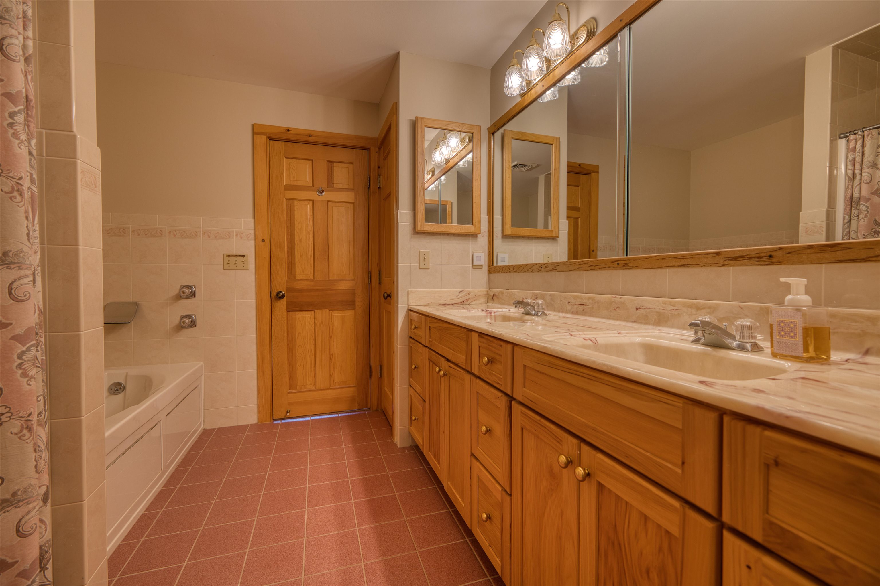 52 Long Sands Road Property Photo 41
