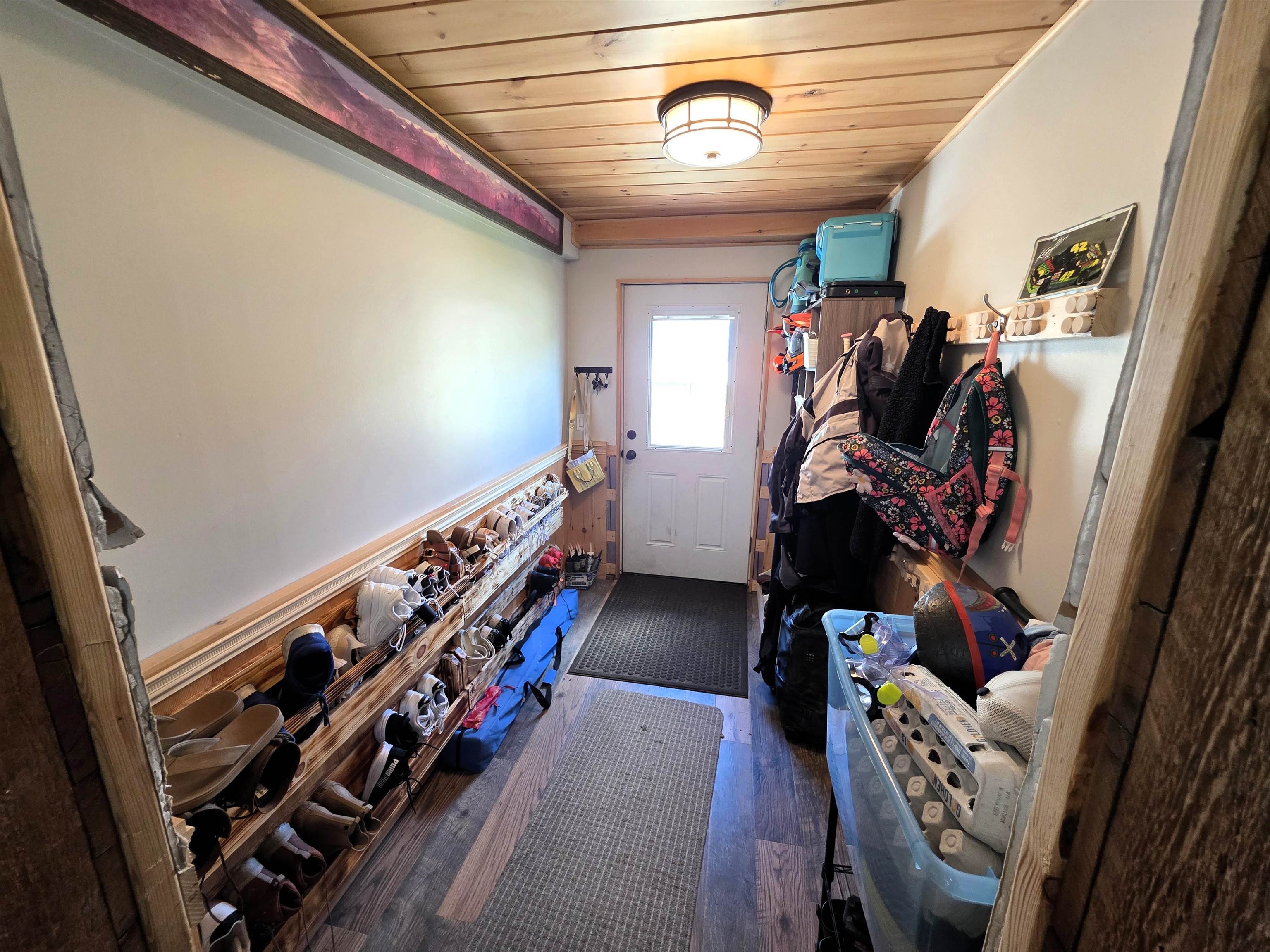 15 Winter Street Property Photo 9
