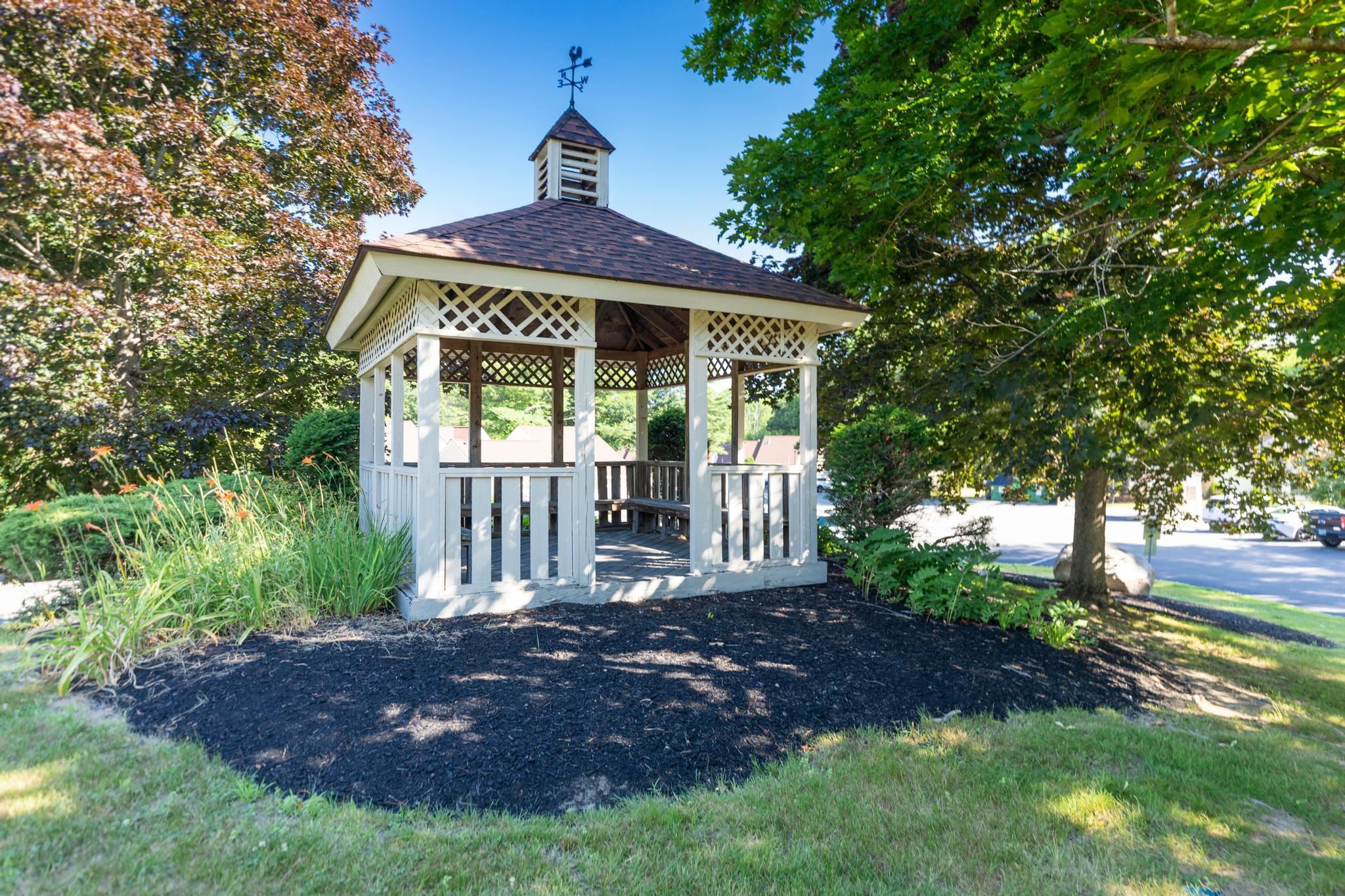 14 Franklin Heights Property Photo 36