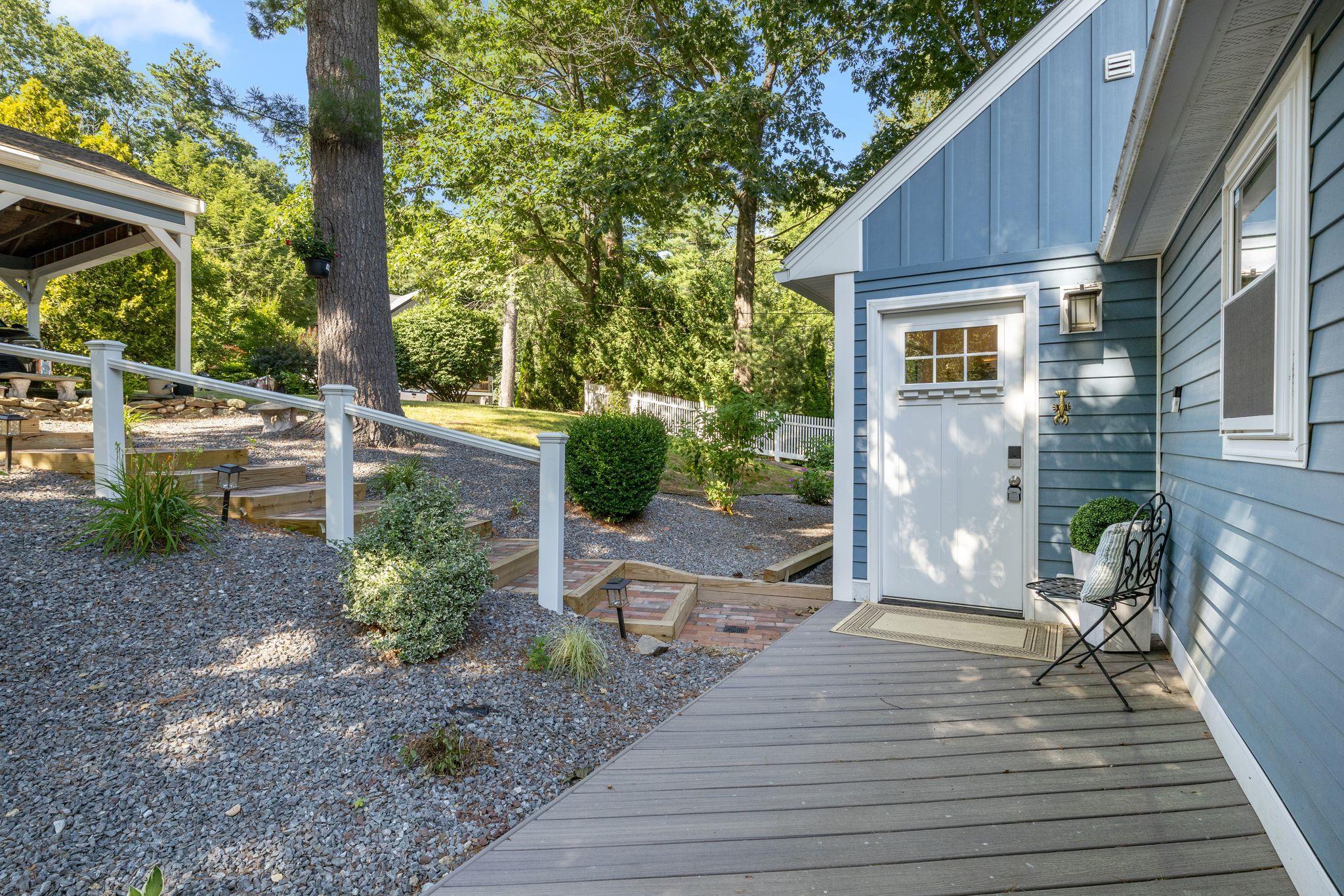 2 Fox Street Property Photo 4
