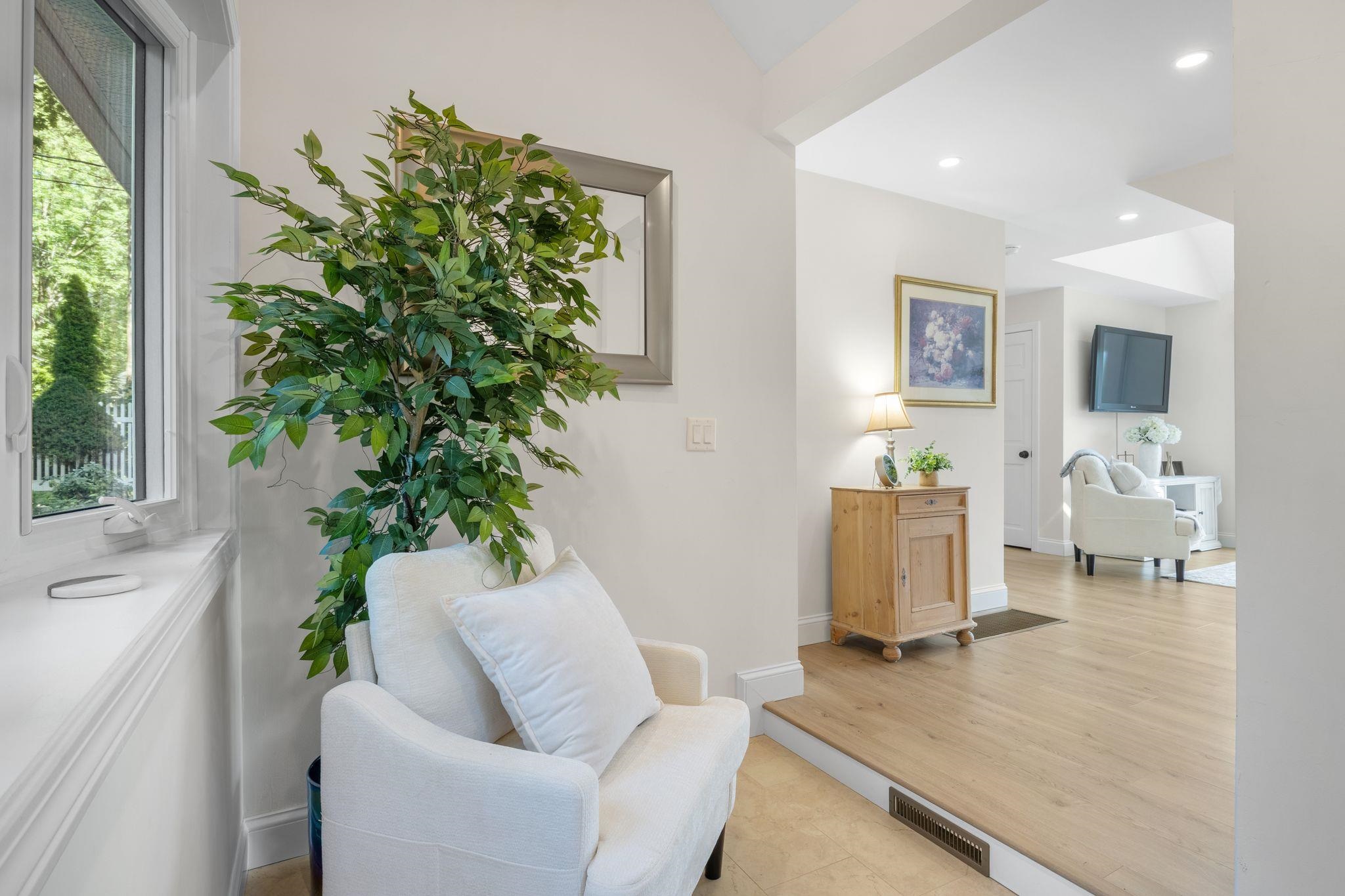 2 Fox Street Property Photo 6