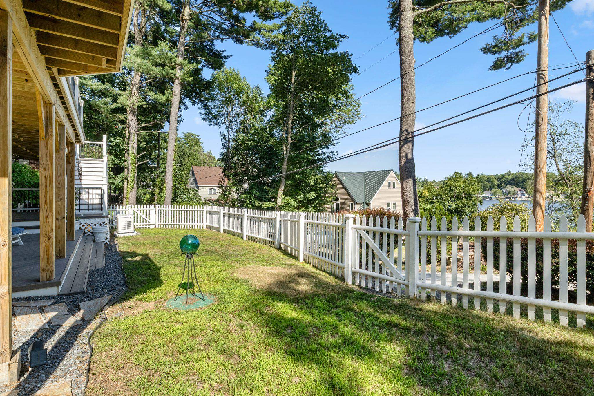 2 Fox Street Property Photo 45