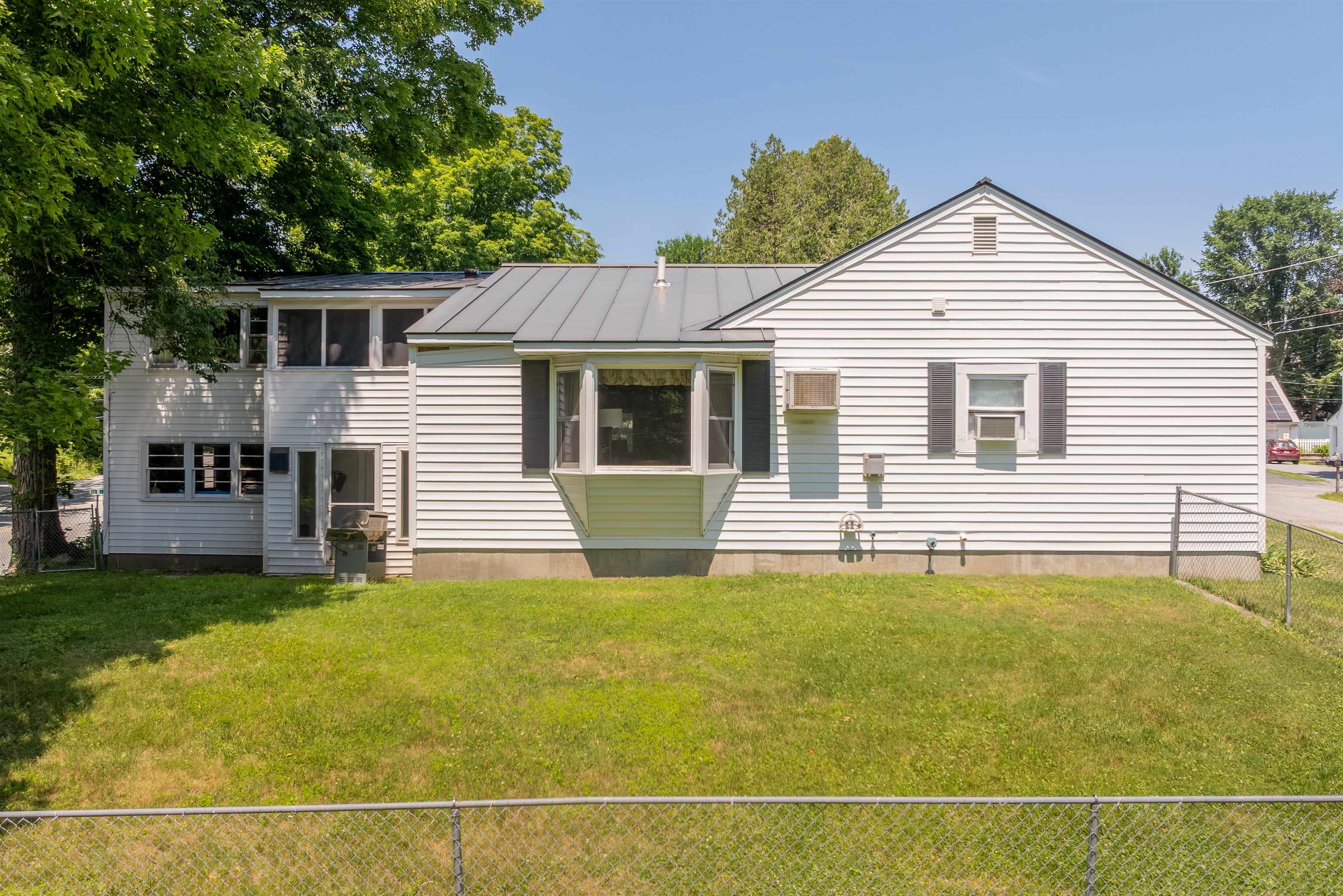 9 Placid Square Property Photo 2