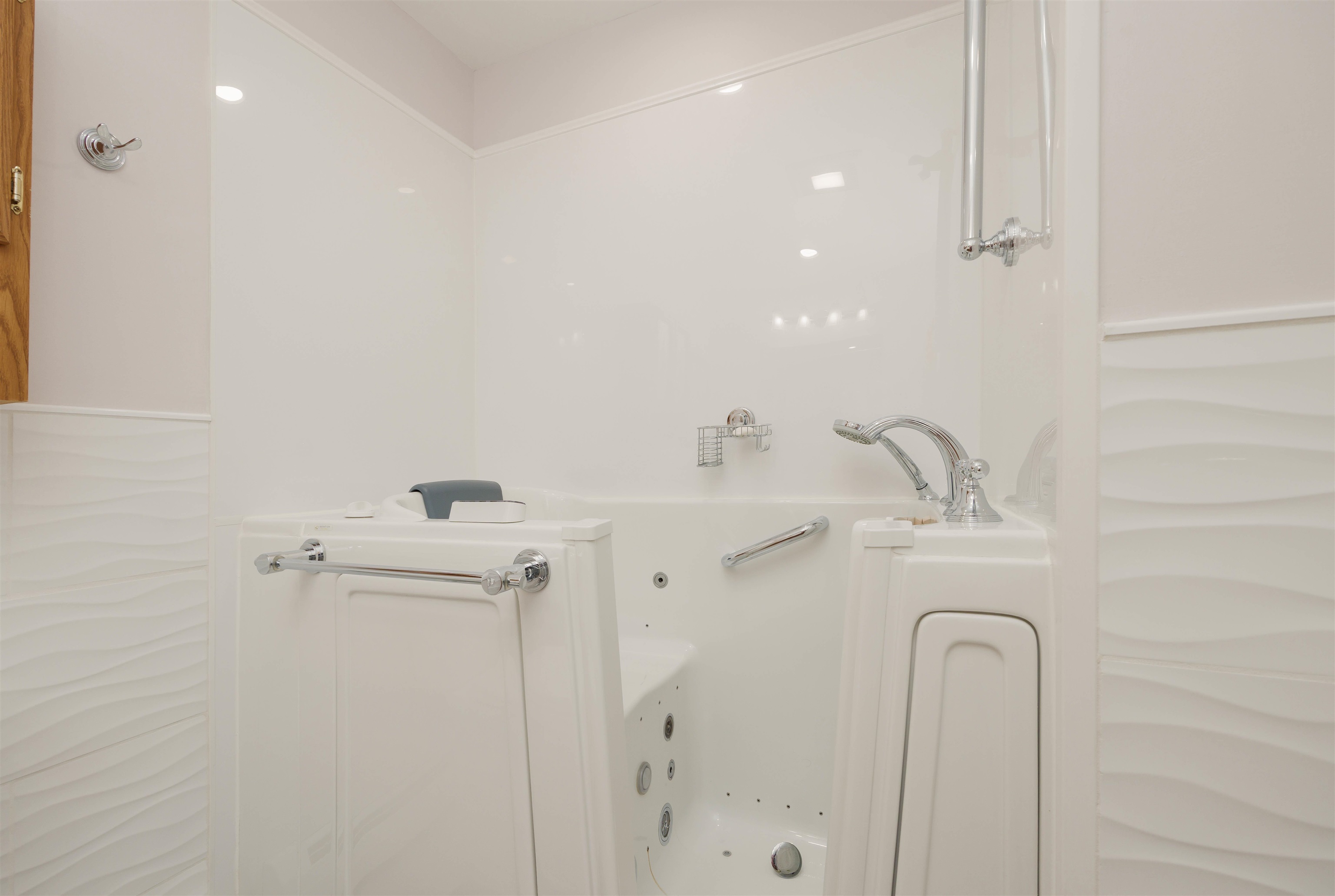 9 Placid Square Property Photo 24