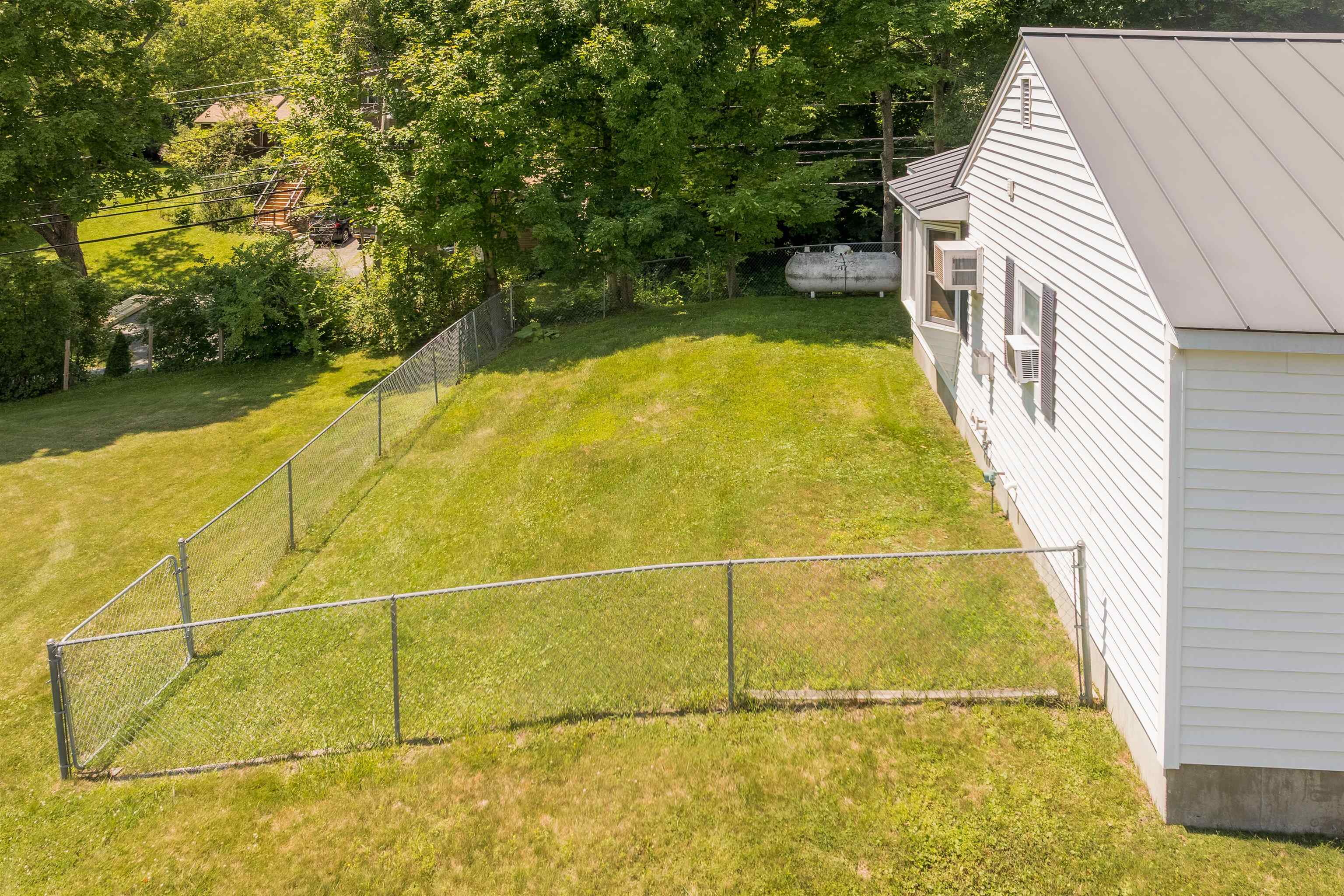 9 Placid Square Property Photo 37