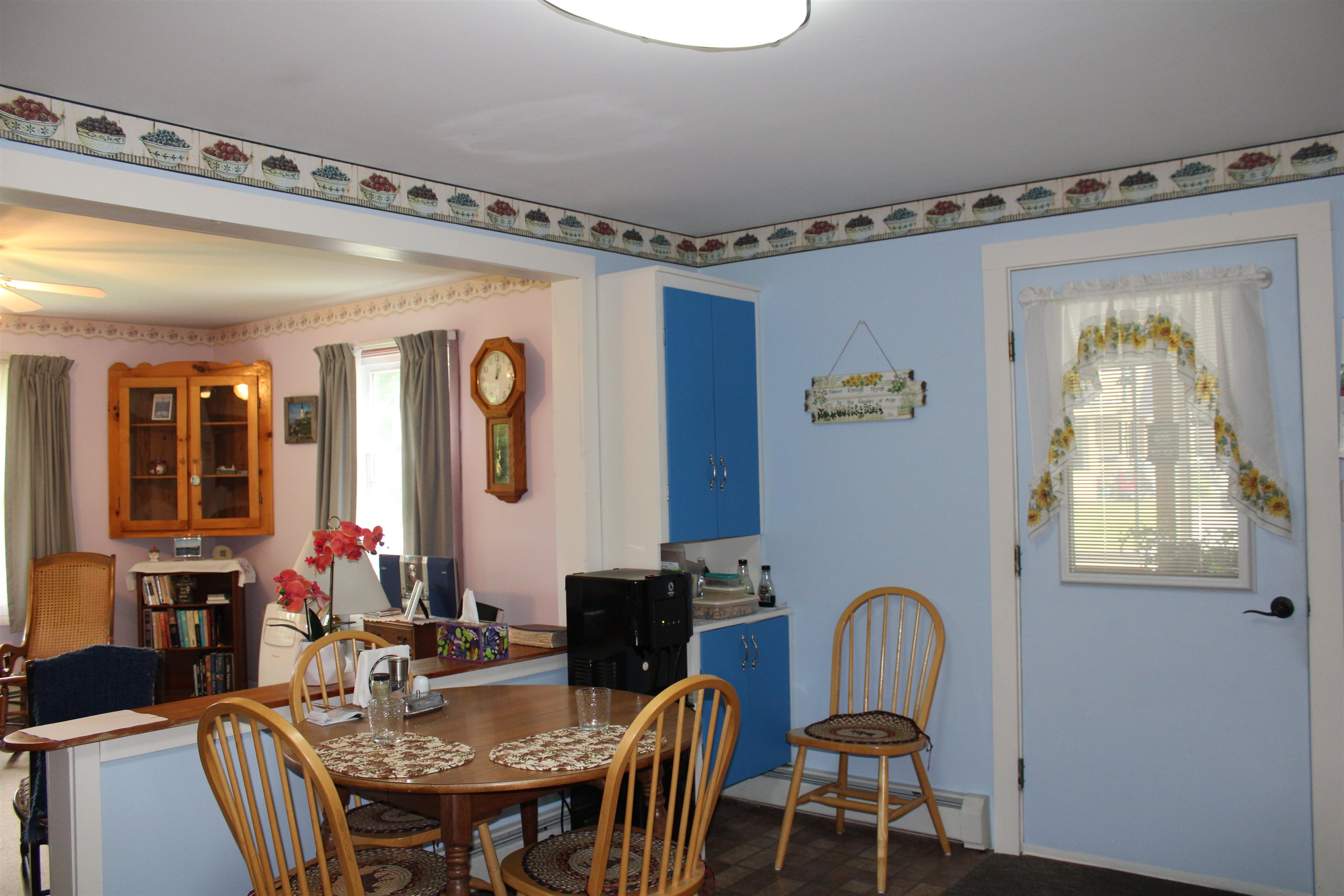 8 Holly Heights Property Photo 8