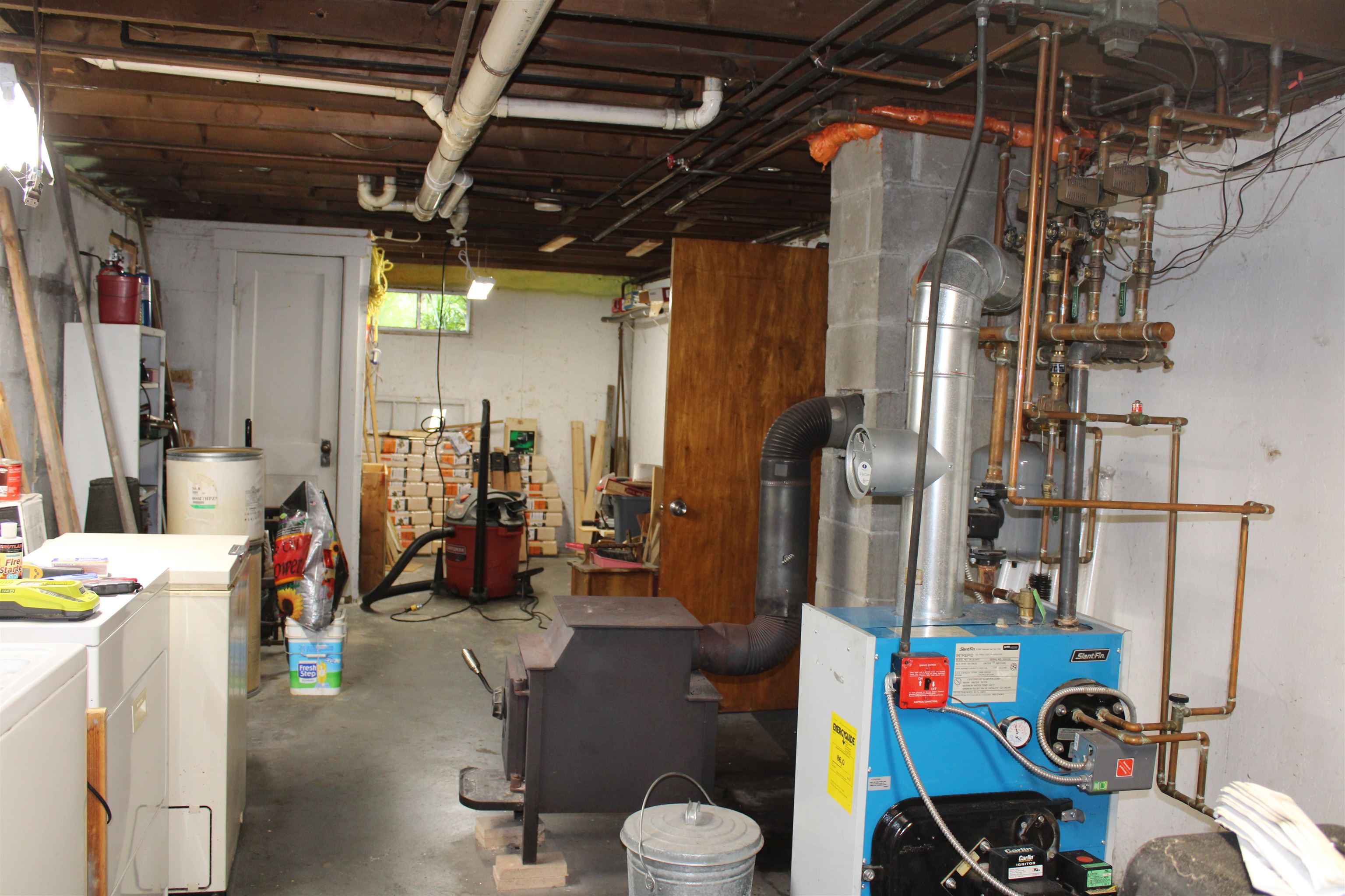 8 Holly Heights Property Photo 27