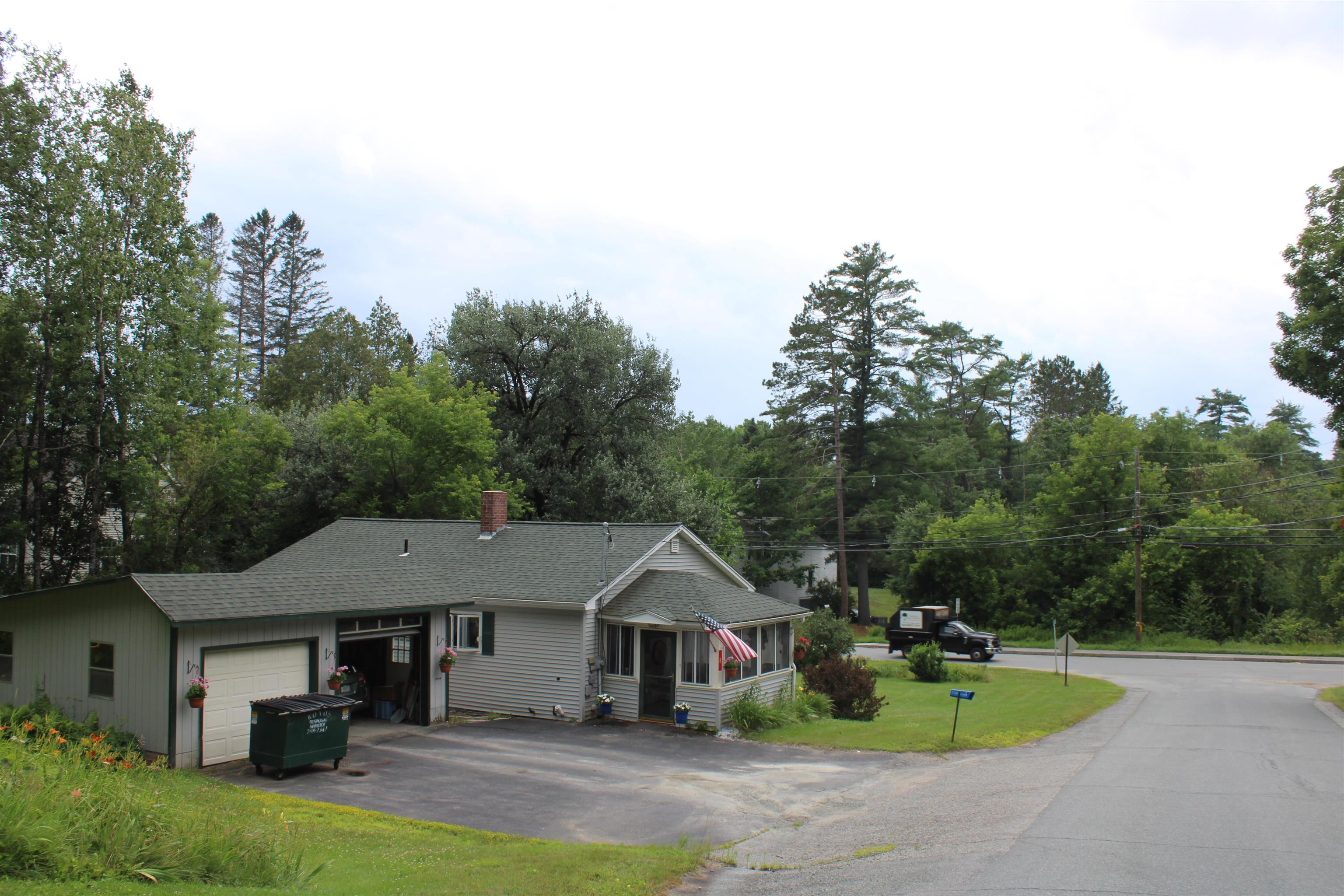 8 Holly Heights Property Photo 45
