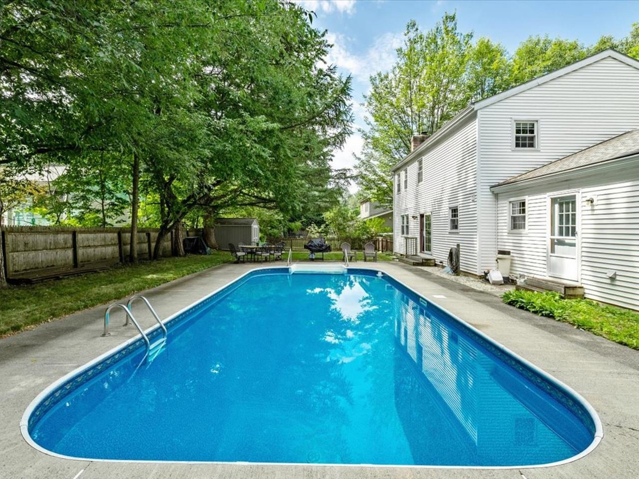 8 Brownell Drive Property Photo 6