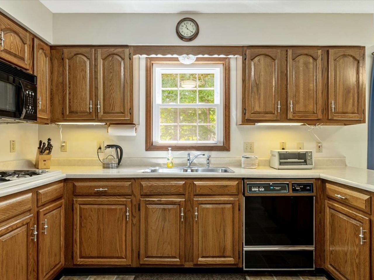 8 Brownell Drive Property Photo 17