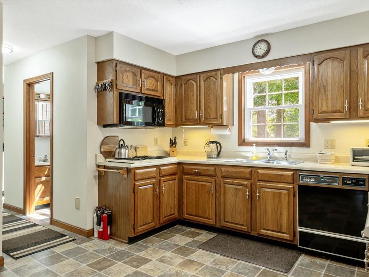 8 Brownell Drive Property Photo 18
