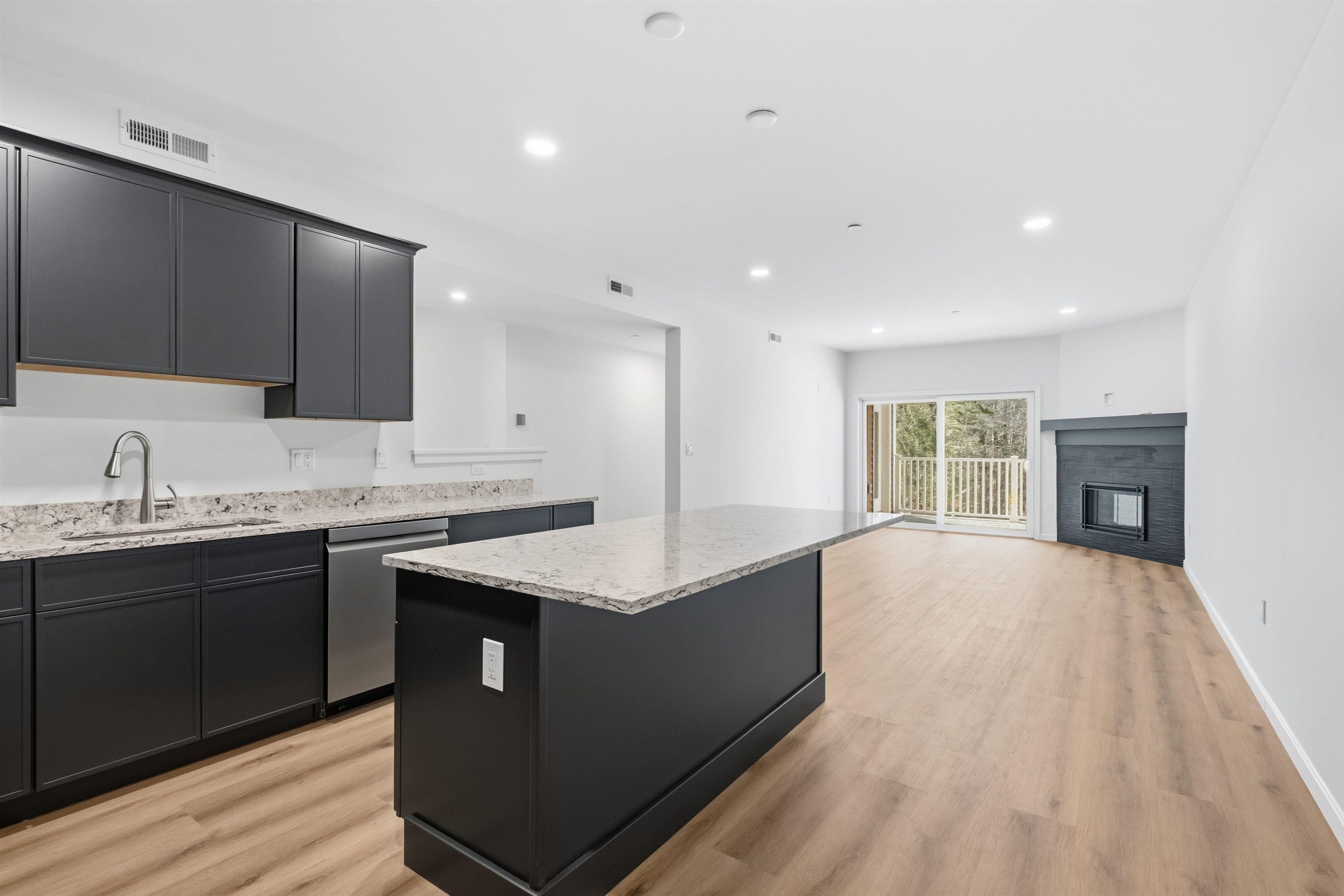 20 Twin Tip Terrace Property Photo 2