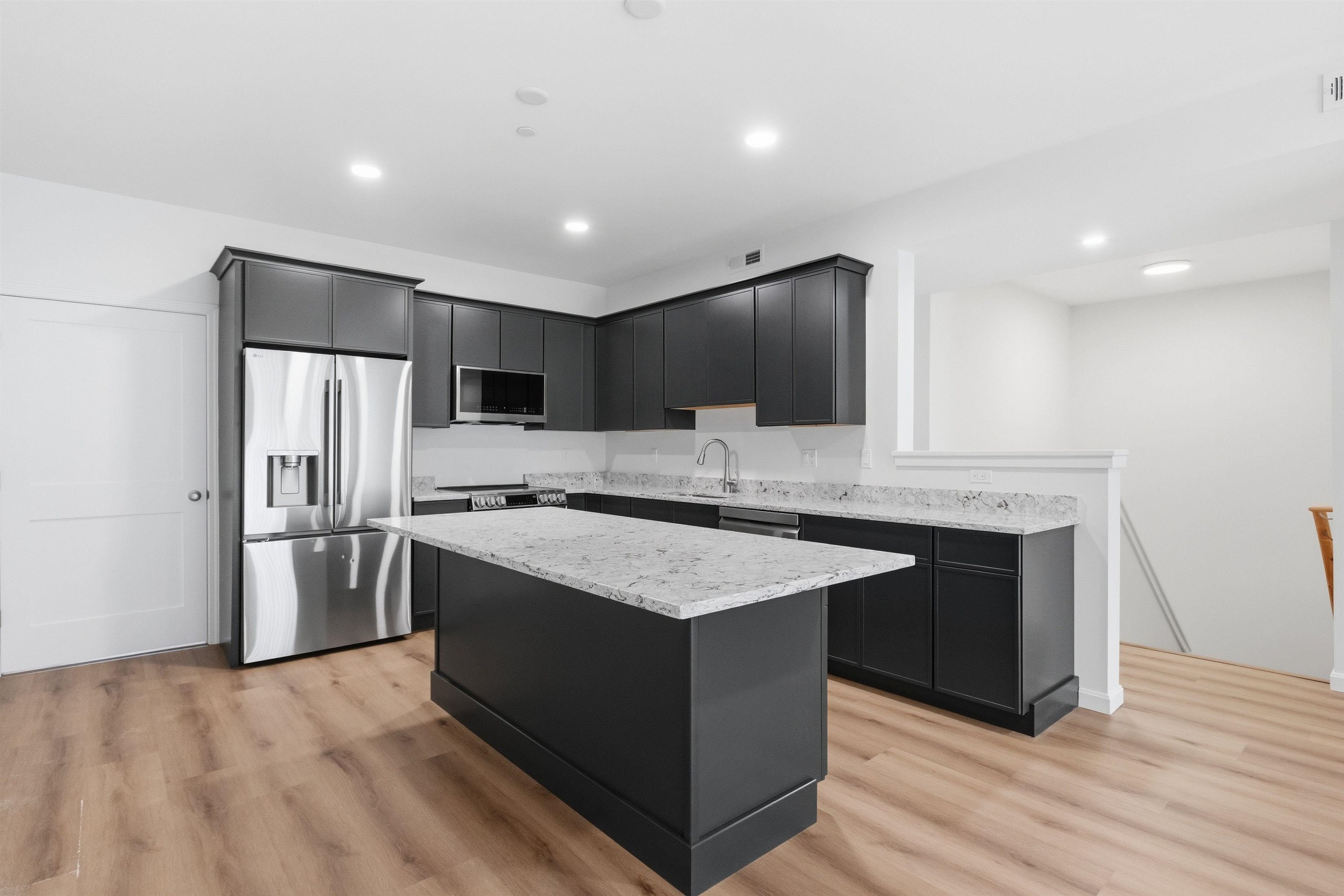 20 Twin Tip Terrace Property Photo 5