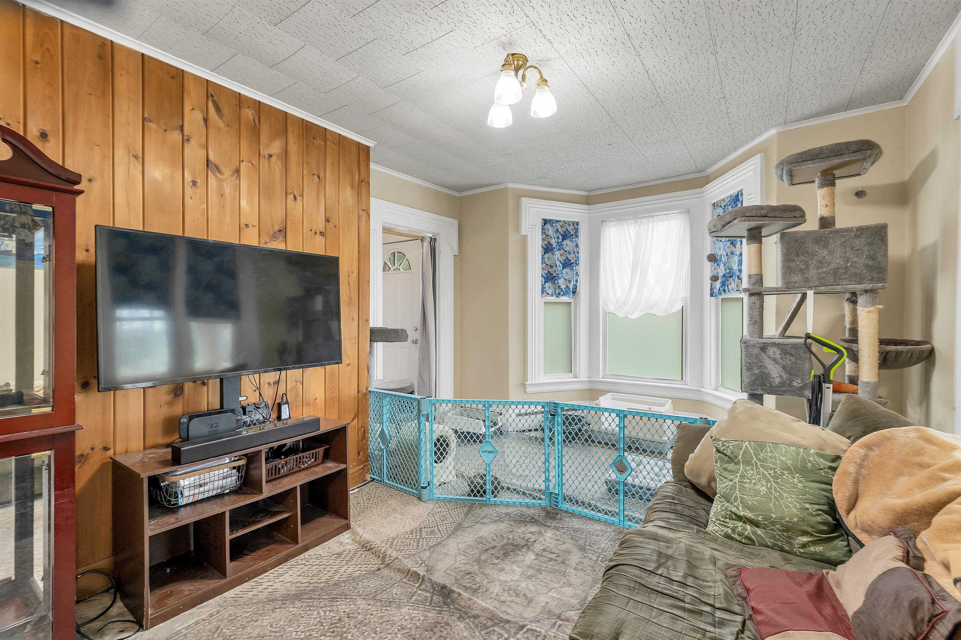 36 Central Street Property Photo 24