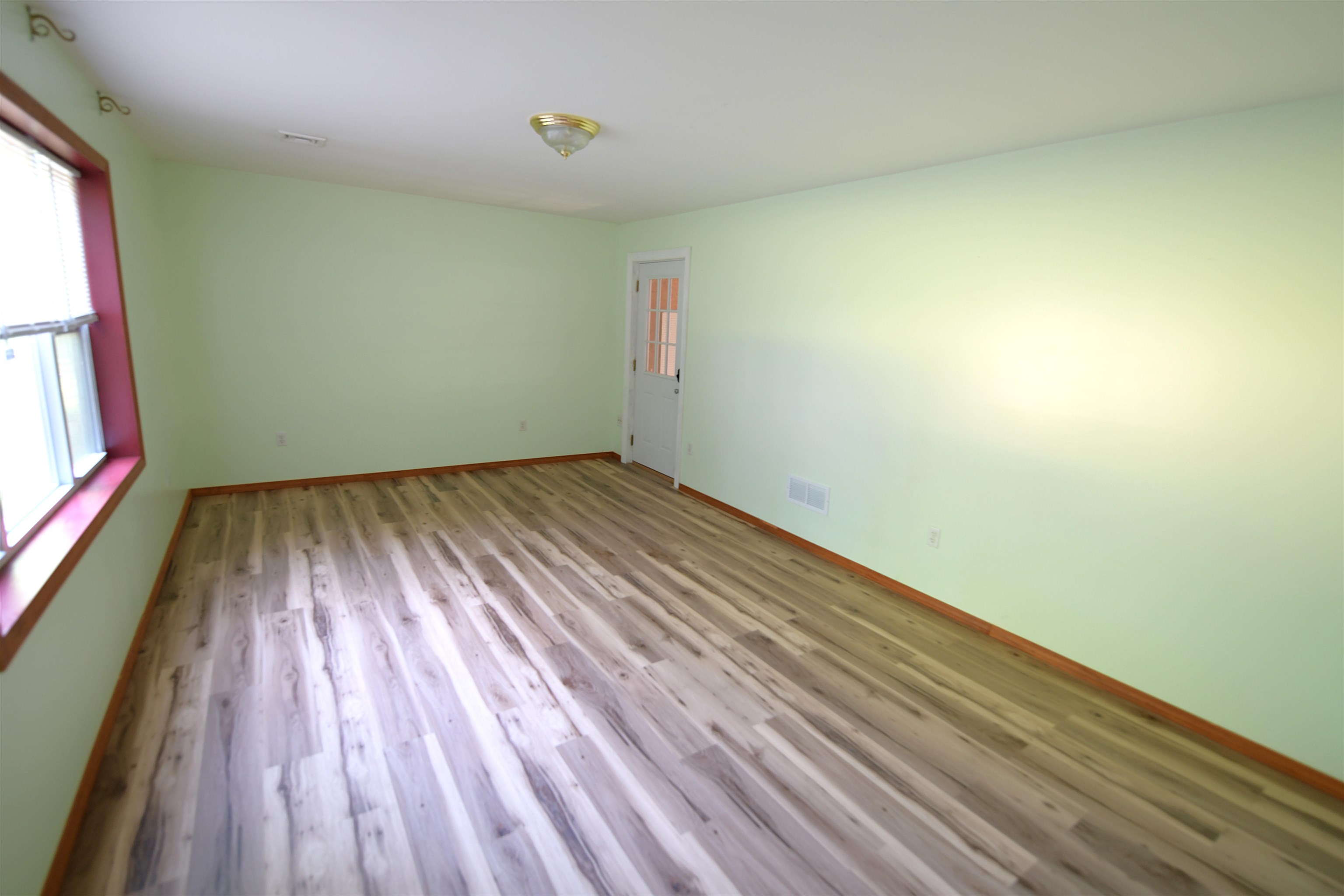 82 Hickok Street Property Photo 7
