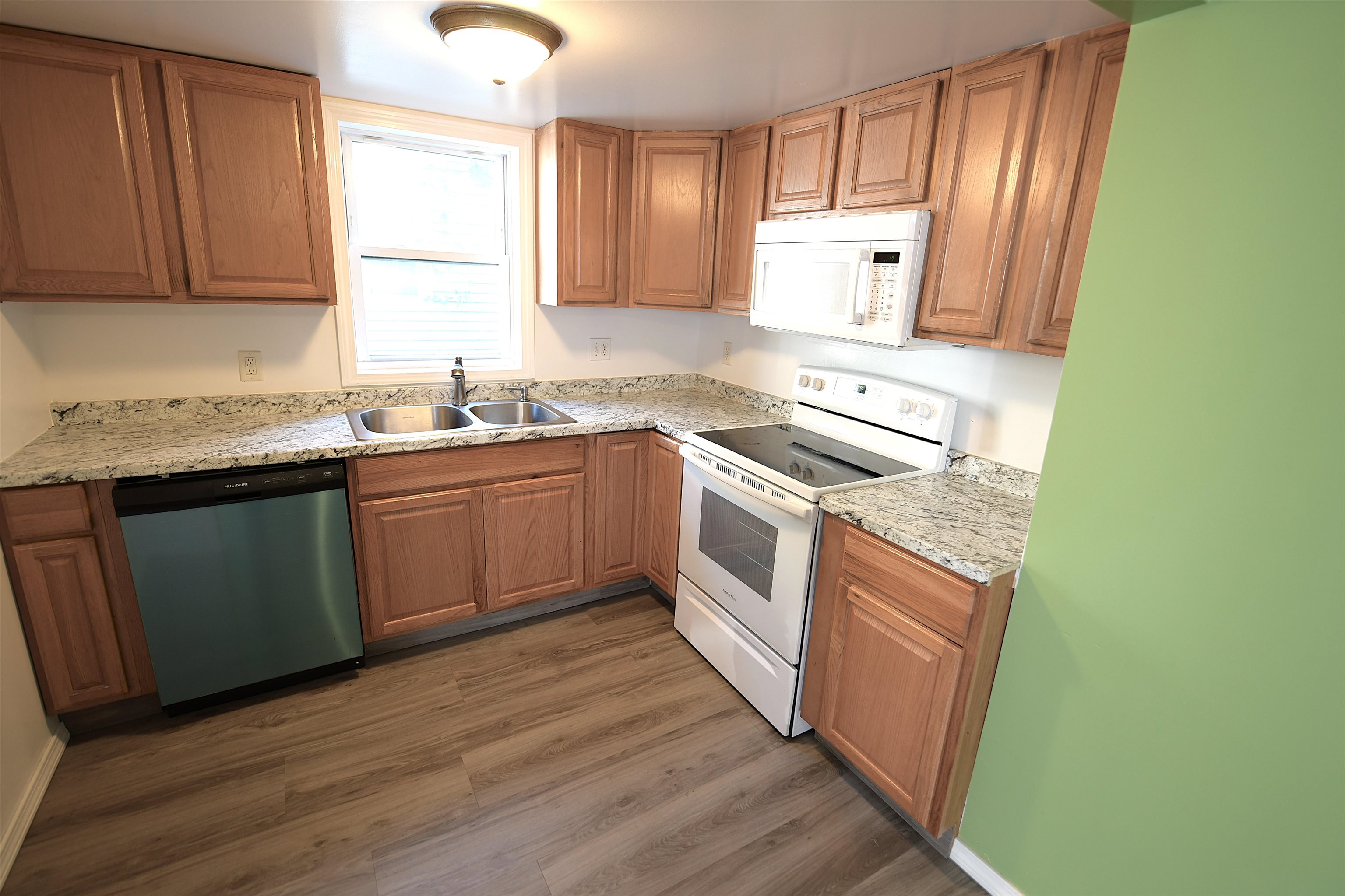 82 Hickok Street Property Photo 19